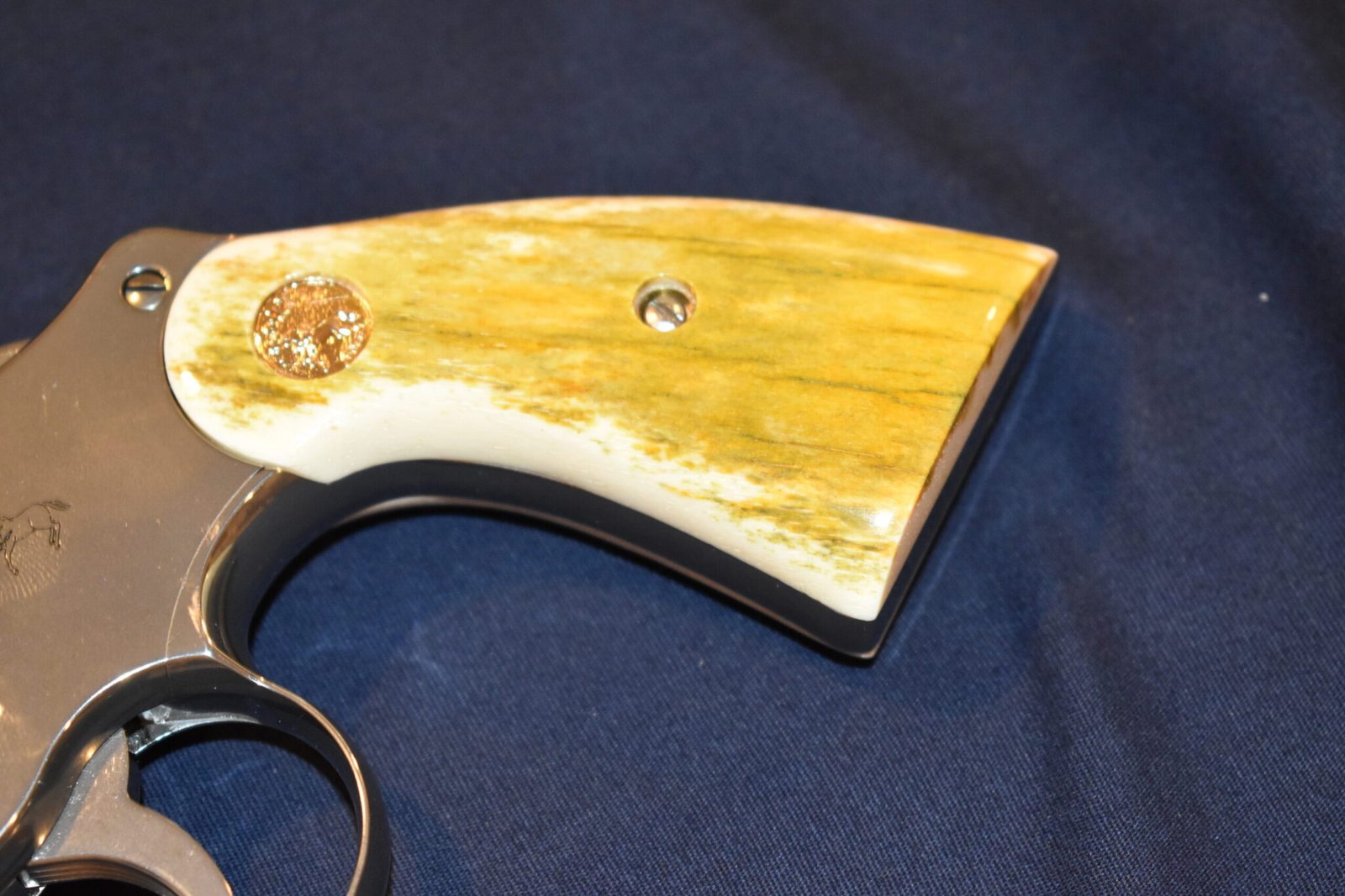 COLT PYTHON PREMIUM GRADE GIRAFFE BONE GRIPS CPGB11 - Image 12