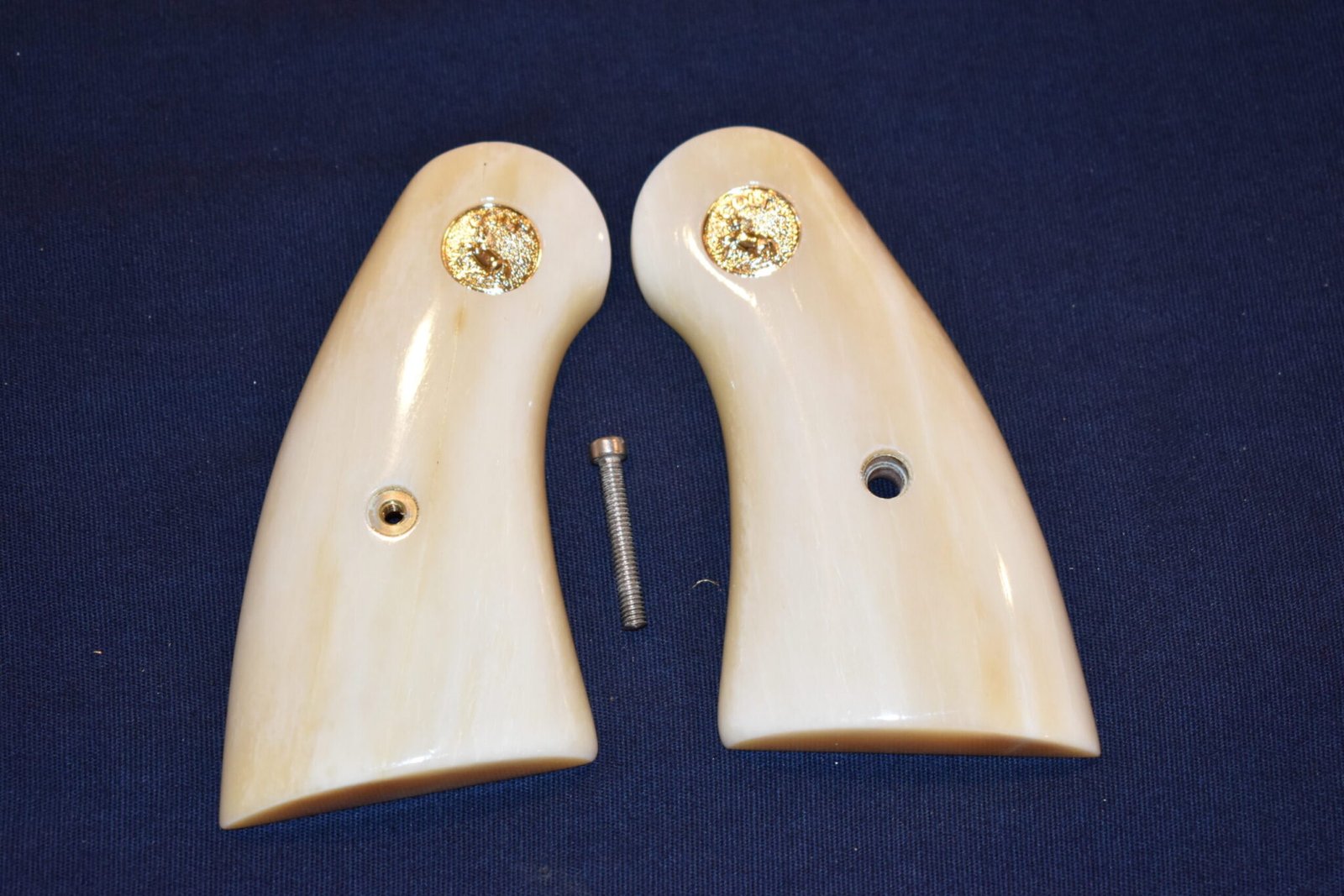 COLT PYTHON PREMIUM GRADE GIRAFFE BONE GRIPS CPGB10