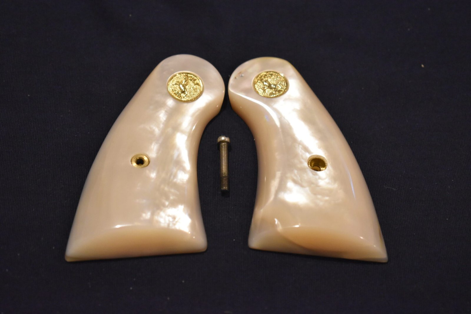 COLT I FRAME MOTHER OF PEARL GRIPS FOR A COLT PYTHON & OFFICER’S MODEL MATCH PMOP5 - Image 2