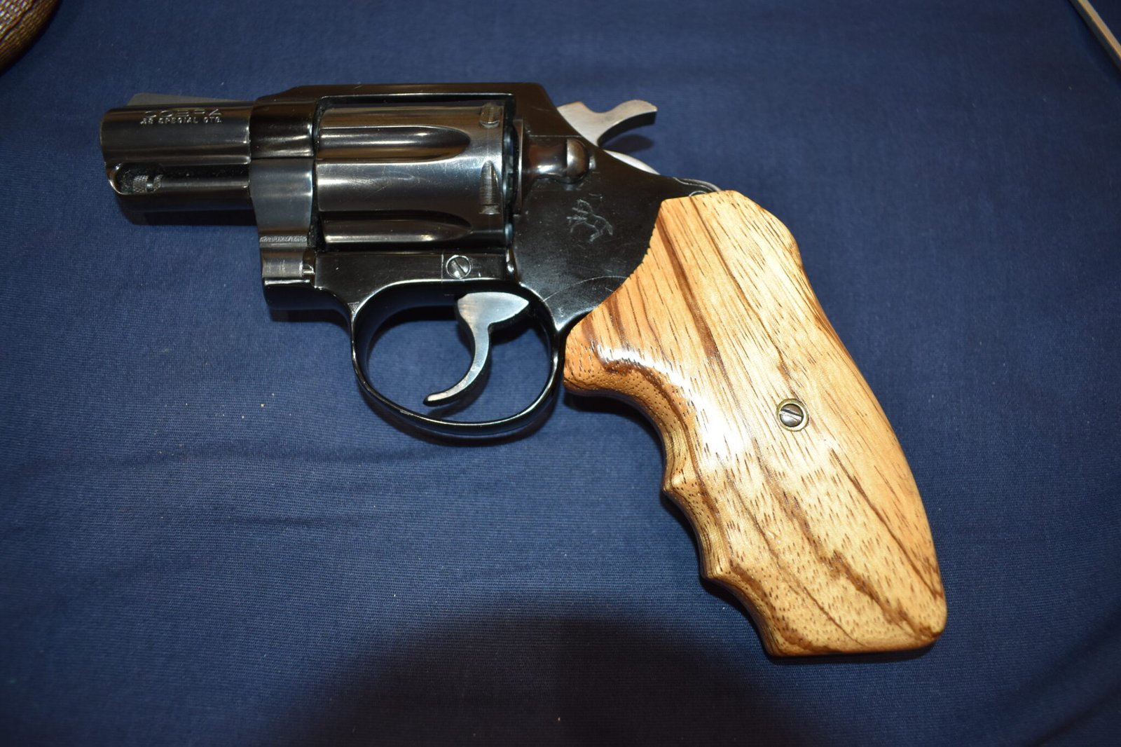 COLT DETECTIVE / DIAMONDBACK FUZZY FARRANT CUSTOM GRIPS CDFF2 - Image 4