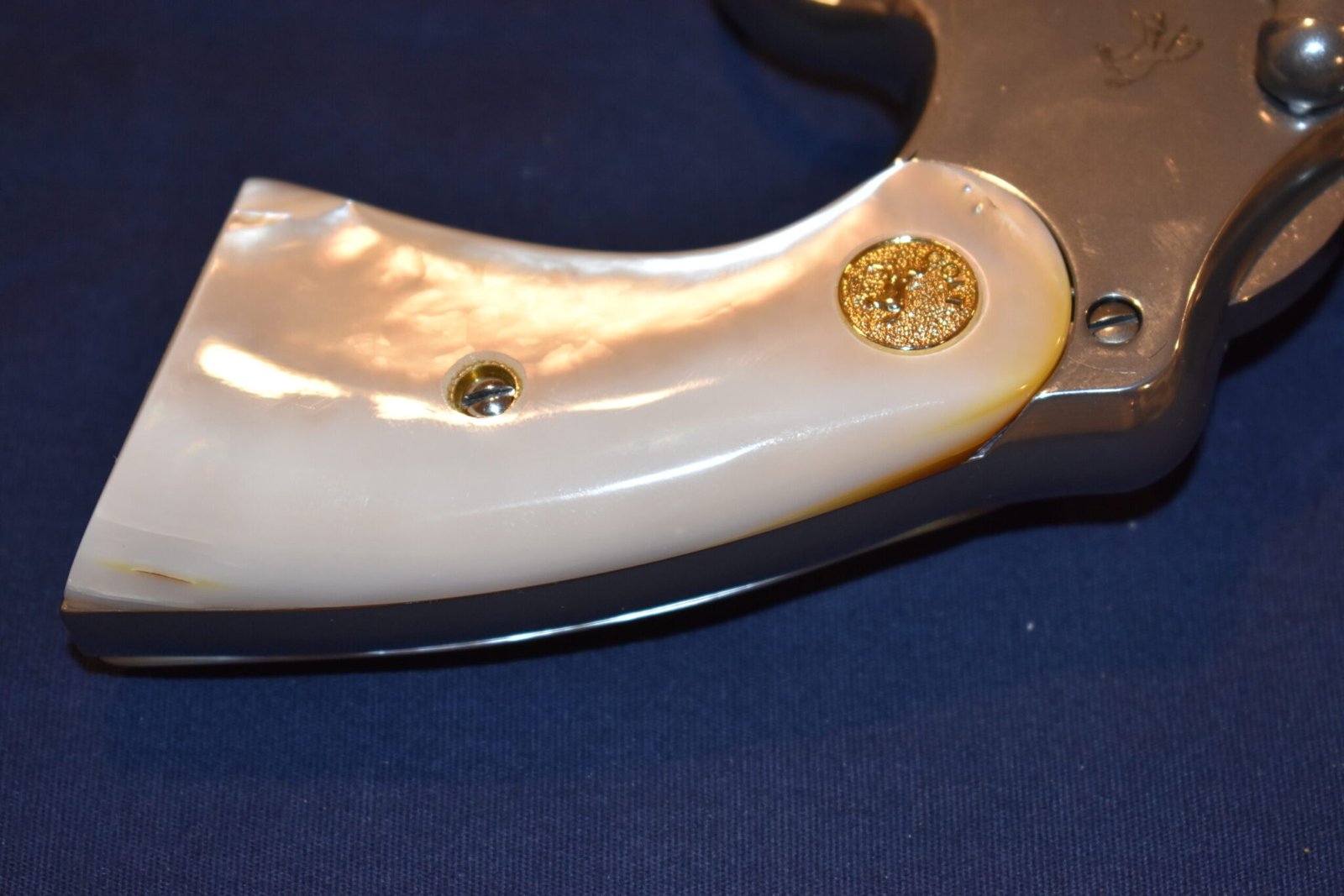 COLT I FRAME MOTHER OF PEARL GRIPS FOR A COLT PYTHON & OFFICER’S MODEL MATCH PMOP5 - Image 5