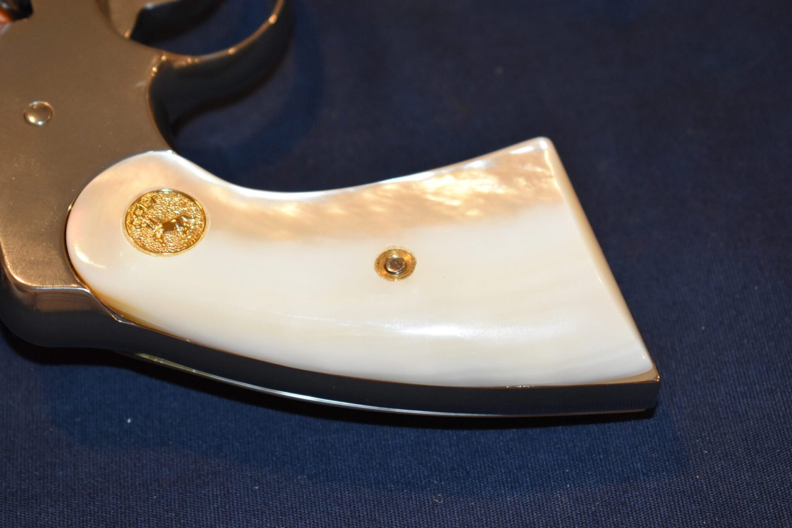 COLT I FRAME MOTHER OF PEARL GRIPS FOR A COLT PYTHON & OFFICER’S MODEL MATCH PMOP5 - Image 6