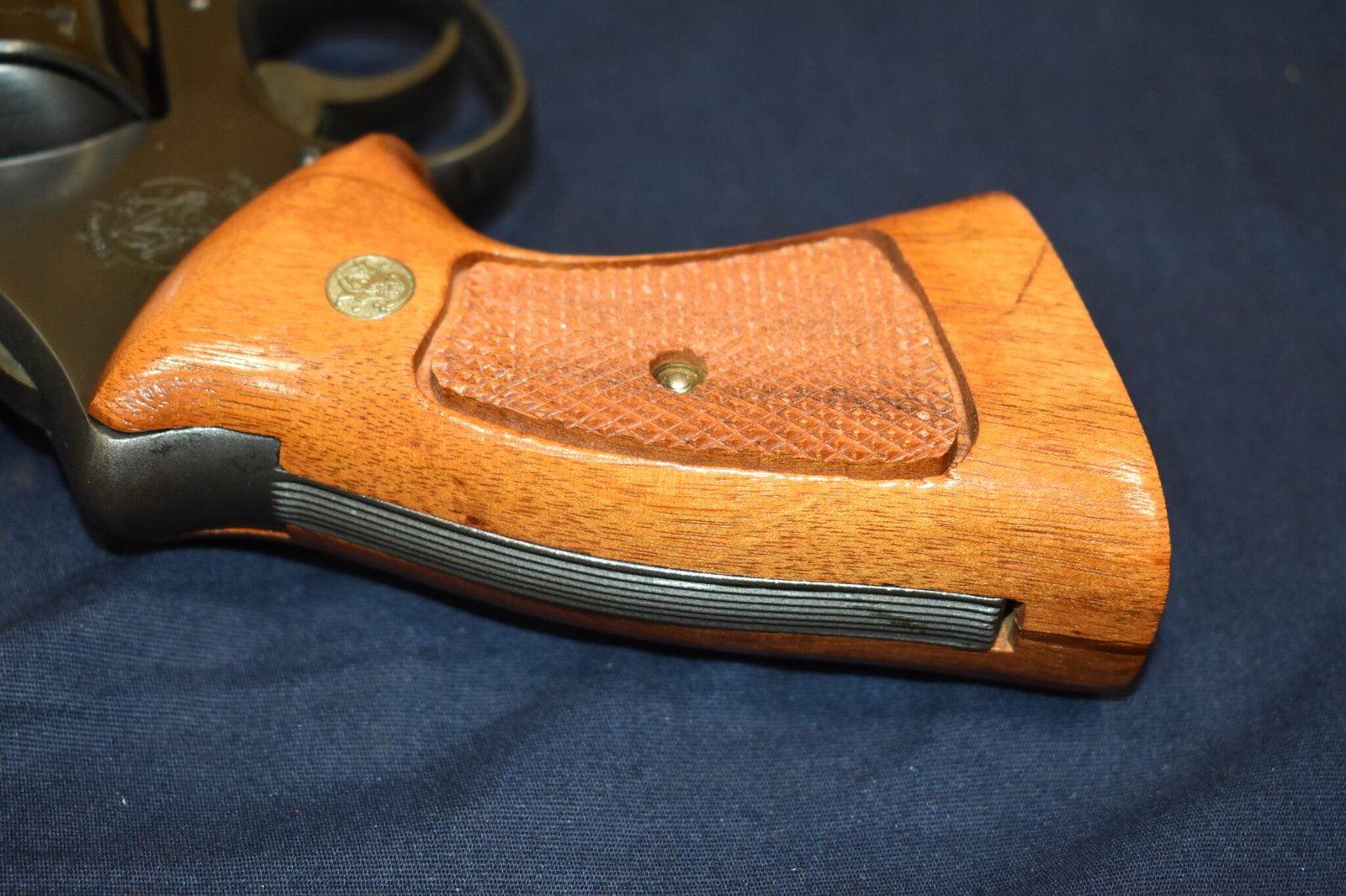 SMITH & WESSON FACTORY N FRAME TARGET GRIPS NT60 - Image 6