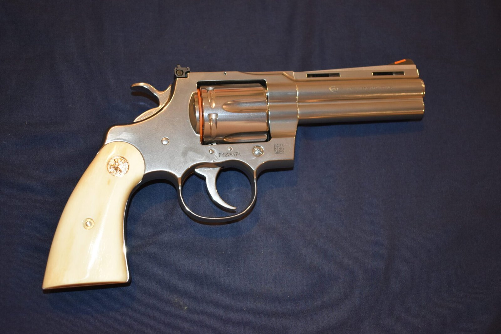 COLT PYTHON PREMIUM GRADE GIRAFFE BONE GRIPS CPGB10 - Image 7