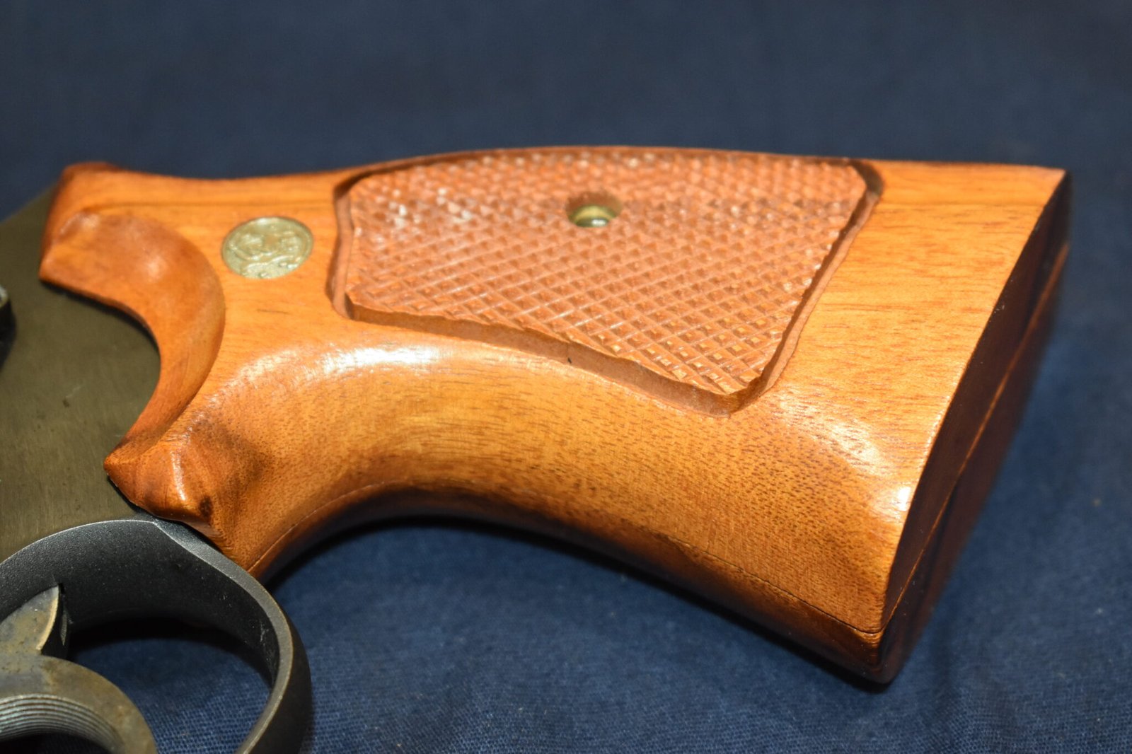 SMITH & WESSON FACTORY N FRAME TARGET GRIPS NT60 - Image 12