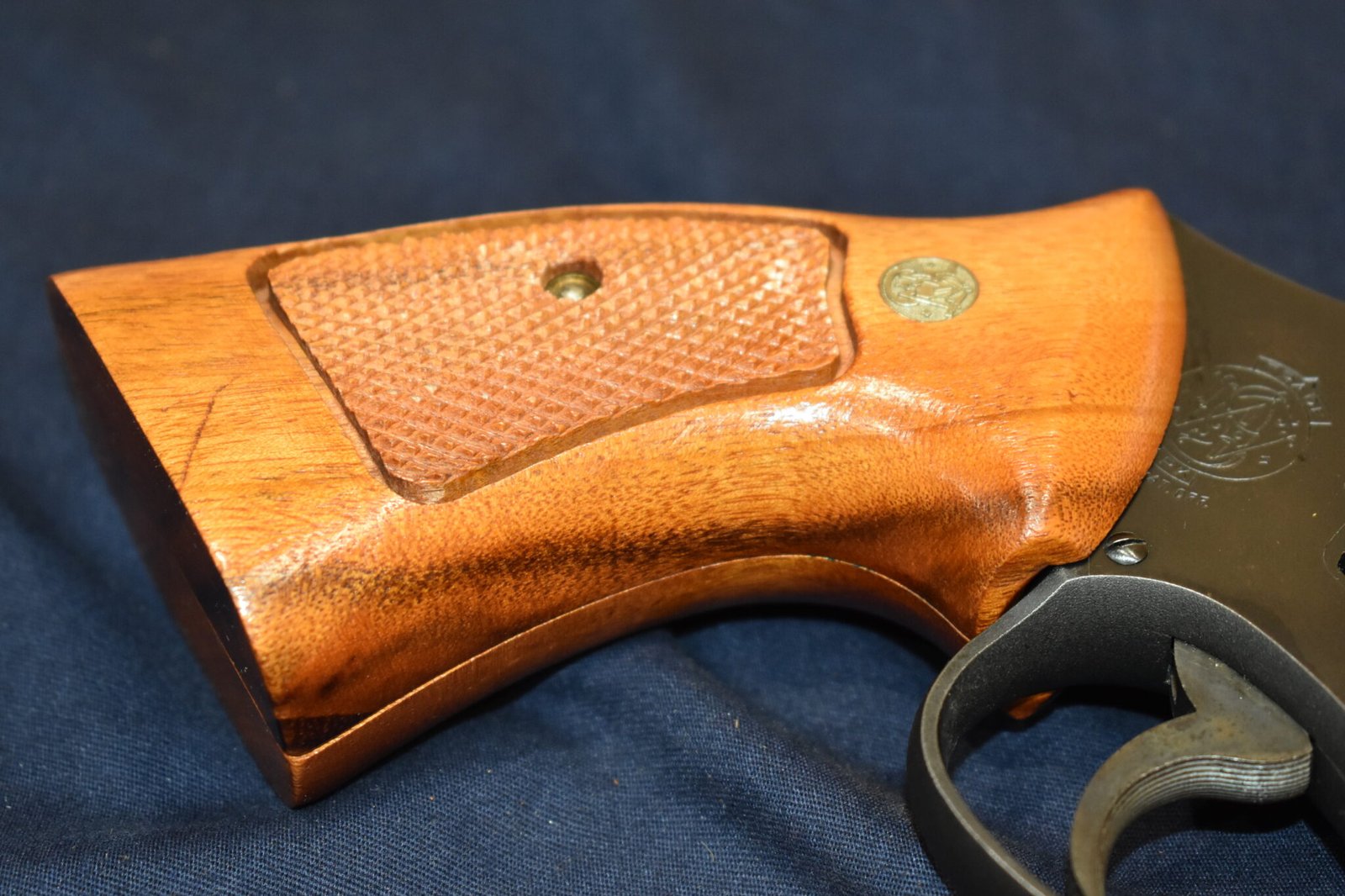 SMITH & WESSON FACTORY N FRAME TARGET GRIPS NT60 - Image 11