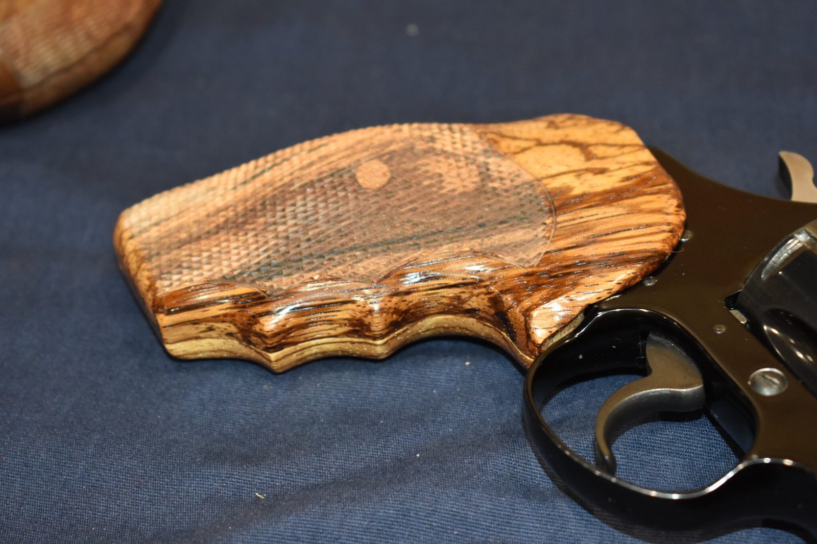 COLT DETECTIVE / DIAMONDBACK FUZZY FARRANT CUSTOM GRIPS CDFF2 - Image 12