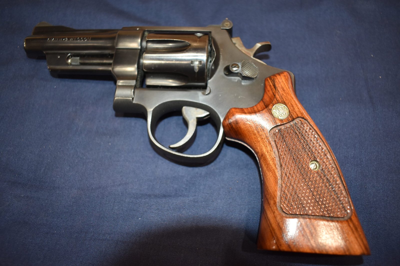 SMITH & WESSON FACTORY N FRAME TARGET GRIPS NT61 - Image 4