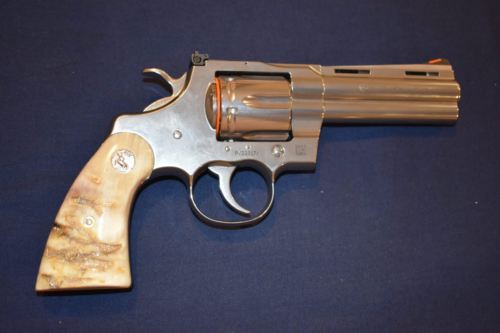 COLT PYTHON PREMIUM GRADE RAM'S HORN GRIPS CPRH5 - Image 7