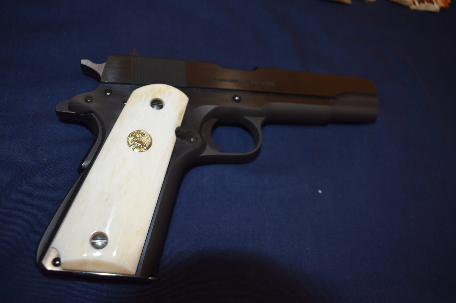 COLT 1911 PREMIUM GRADE GIRAFFE BONE GRIPS 1911GB23 - Image 7
