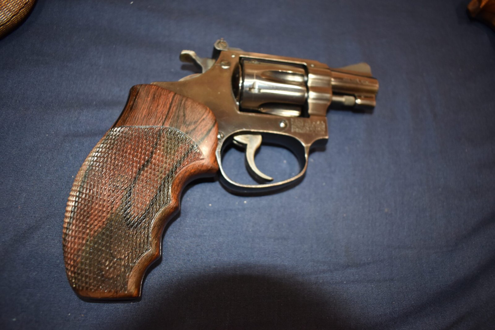 SMITH & WESSON K FRAME FUZZY FARRANT CUSTOM GRIPS SWJFF3 - Image 7