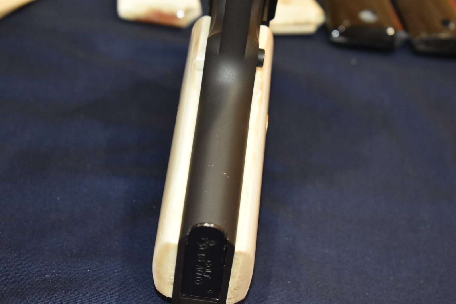 COLT 1911 PREMIUM GRADE GIRAFFE BONE GRIPS 1911GB23 - Image 8