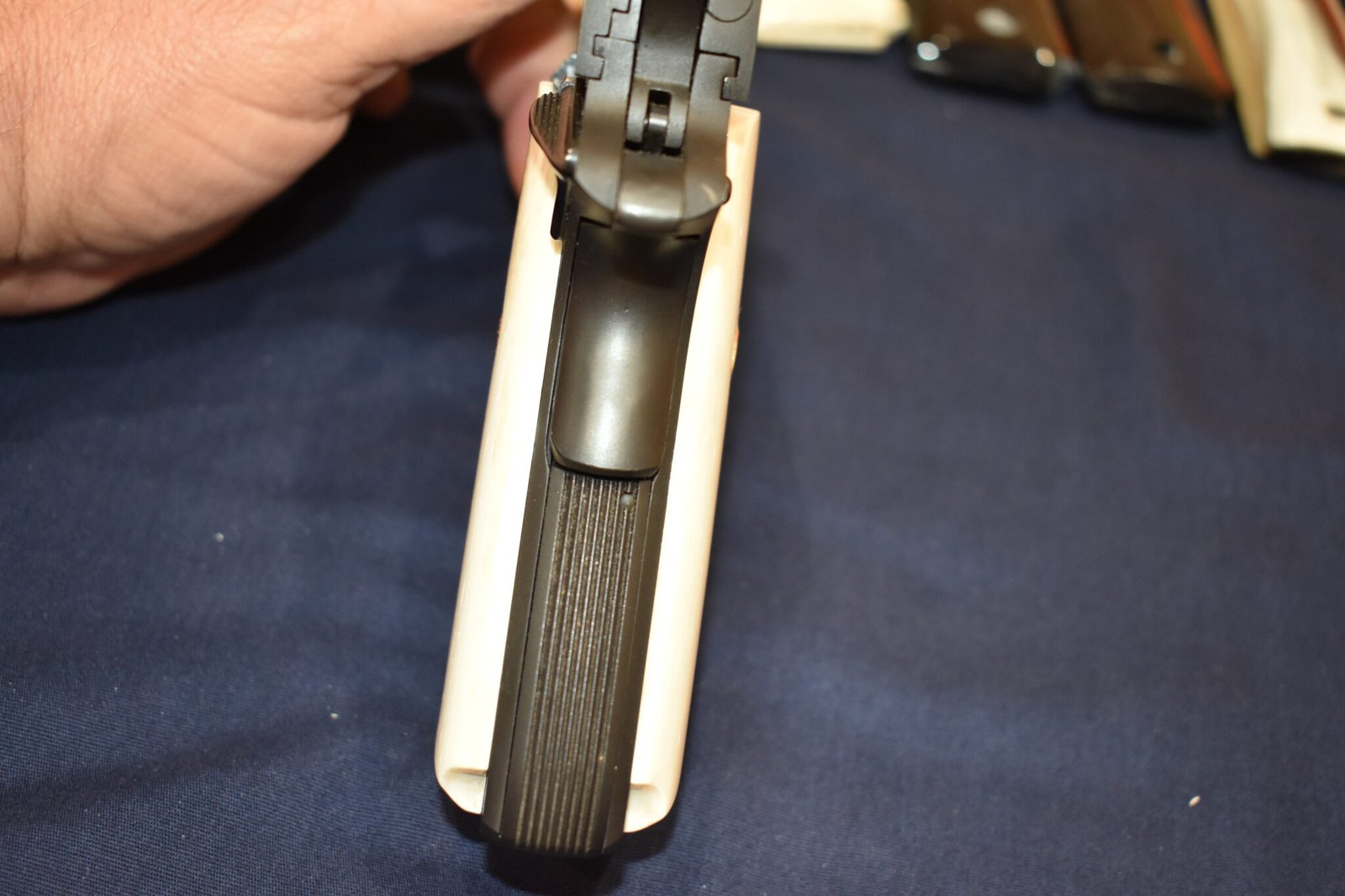 COLT 1911 PREMIUM GRADE GIRAFFE BONE GRIPS 1911GB23 - Image 10