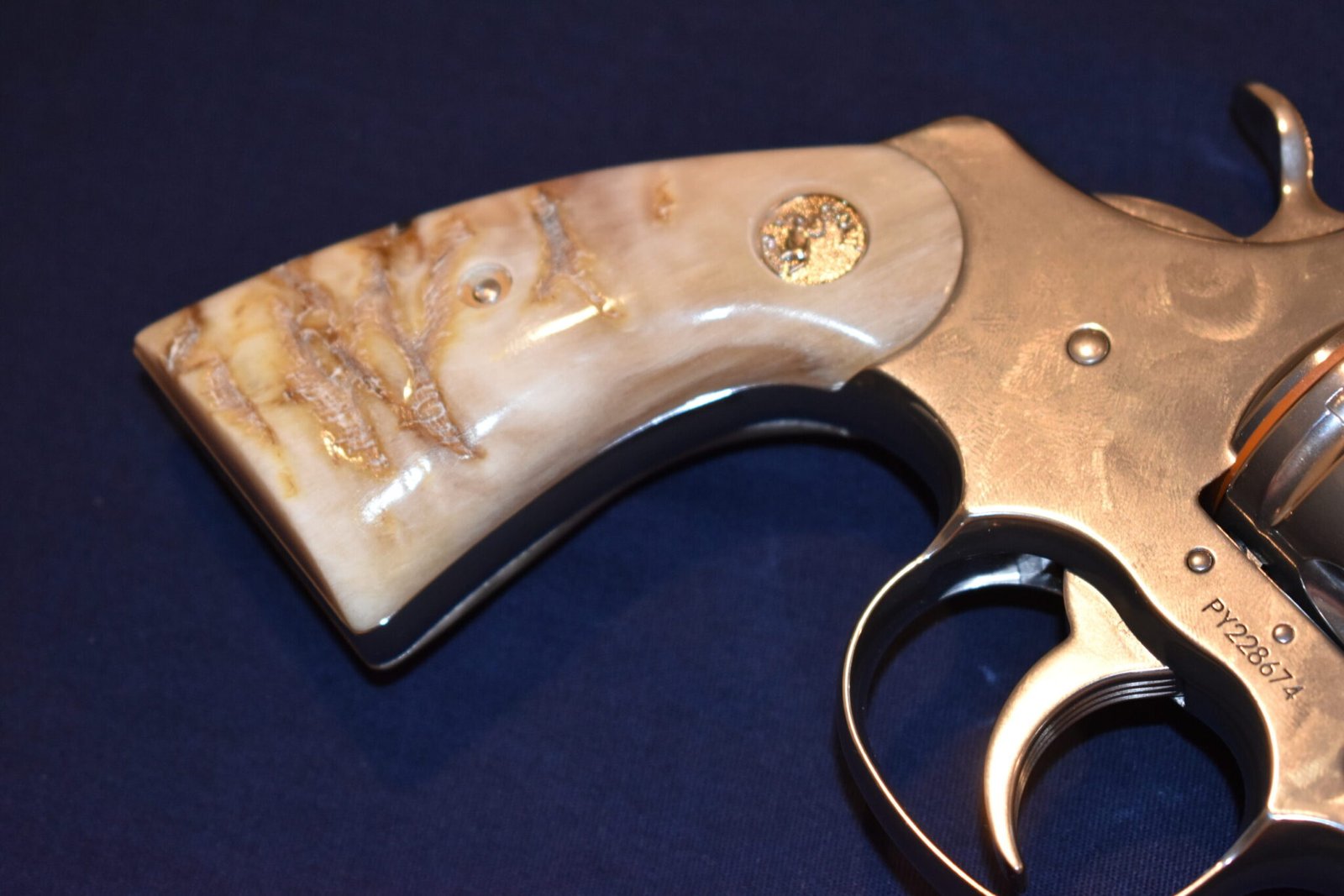 COLT PYTHON PREMIUM GRADE RAM'S HORN GRIPS CPRH5 - Image 11