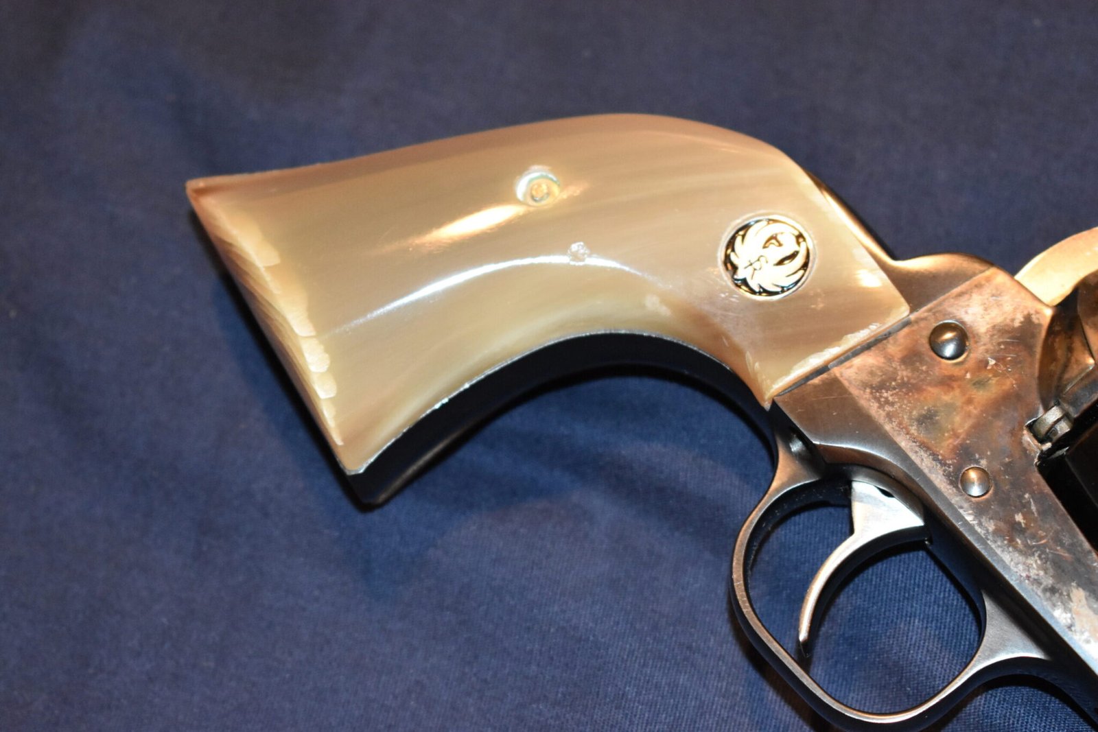 RUGER NEW MODEL BLACKHAWK OR OLD VAQUERO BUFFALO HORN GRIPS RBHH1 - Image 11
