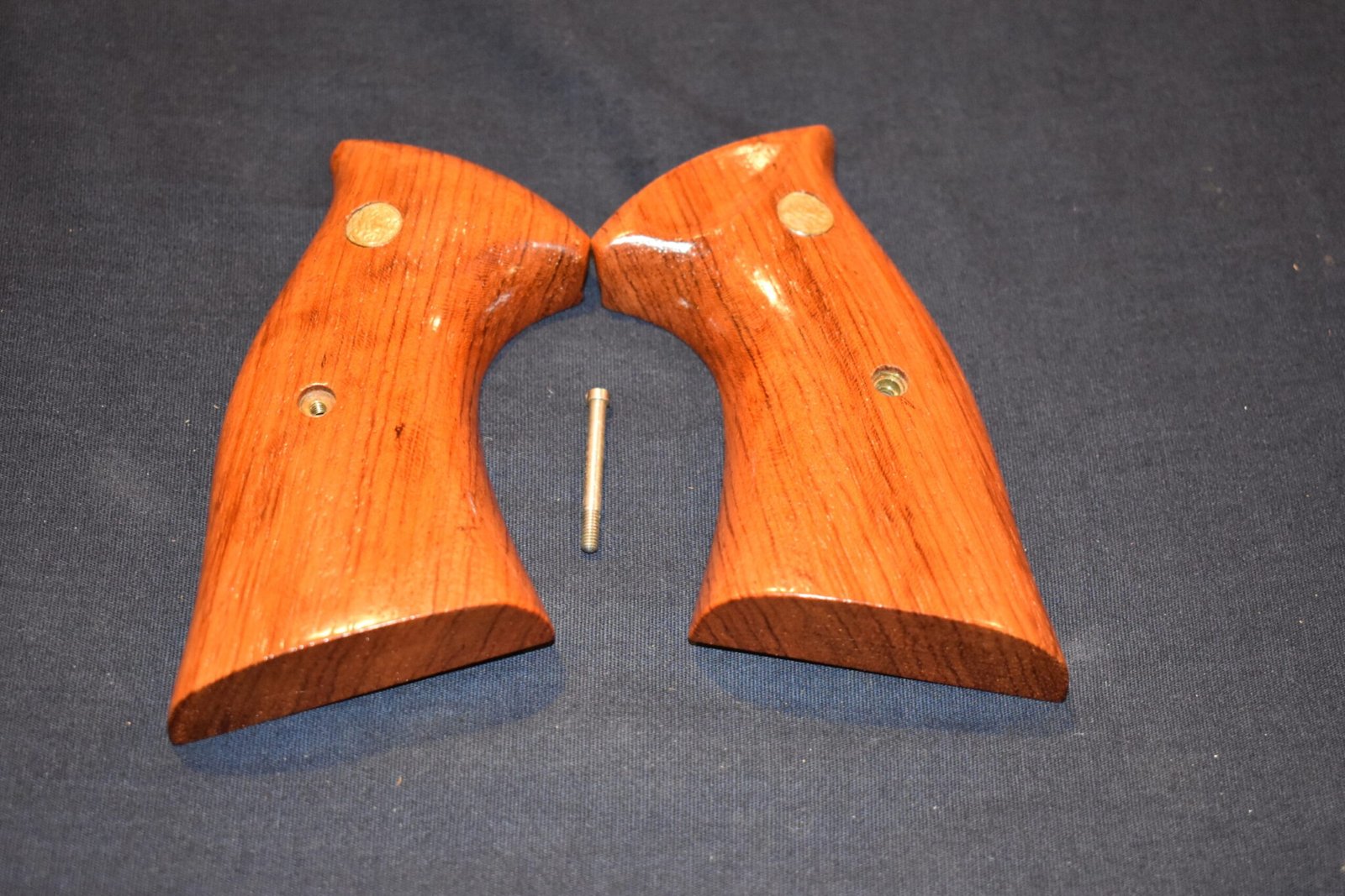 SMITH & WESSON FACTORY K FRAME ROSEWOOD PRESENTATION TARGET GRIPS KPT12 - Image 2