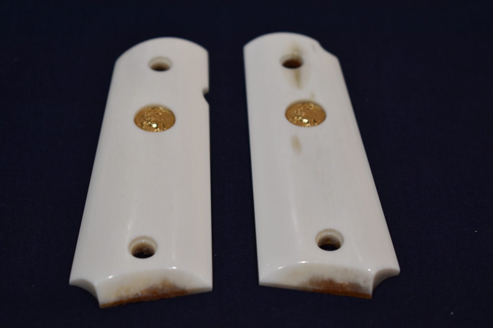 COLT 1911 PREMIUM GRADE GIRAFFE BONE GRIPS 1911GB24 - Image 2