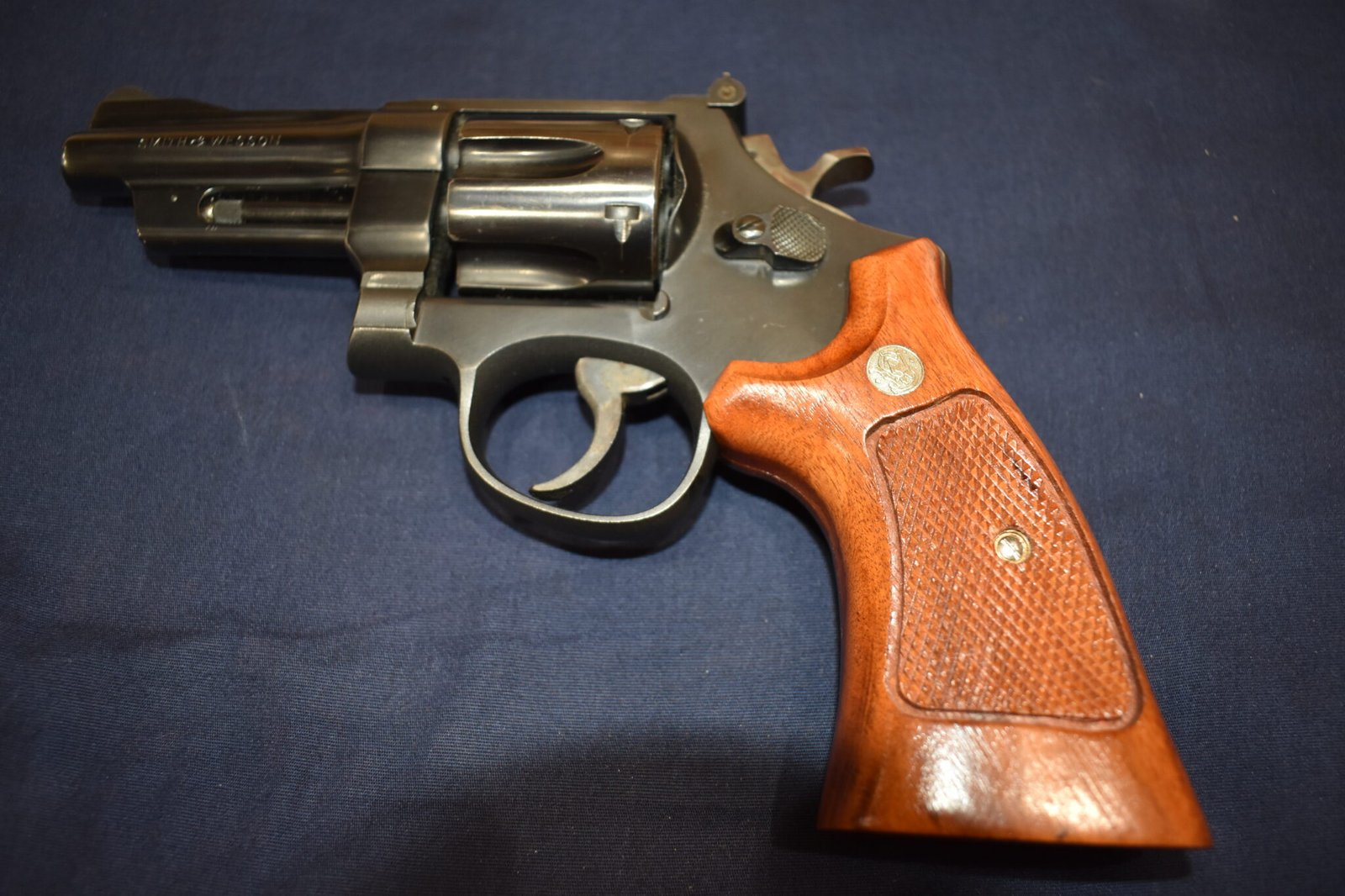 SMITH & WESSON FACTORY N FRAME TARGET GRIPS NT62 - Image 4
