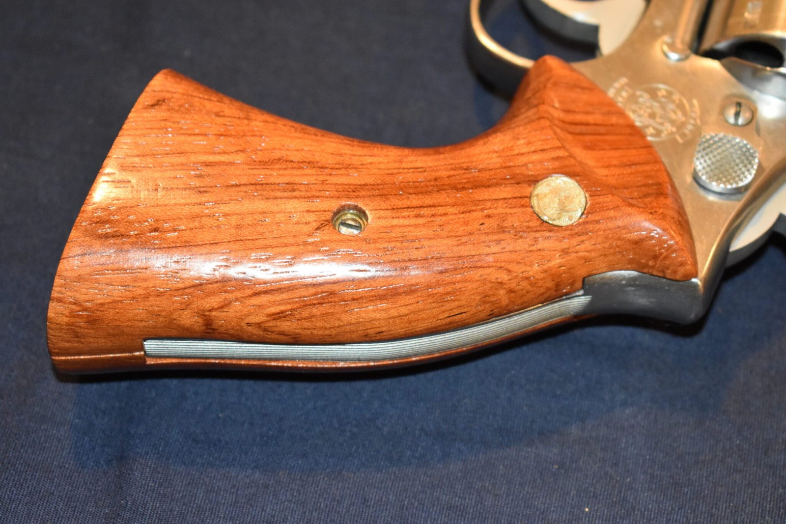 SMITH & WESSON FACTORY K FRAME ROSEWOOD PRESENTATION TARGET GRIPS KPT12 - Image 5