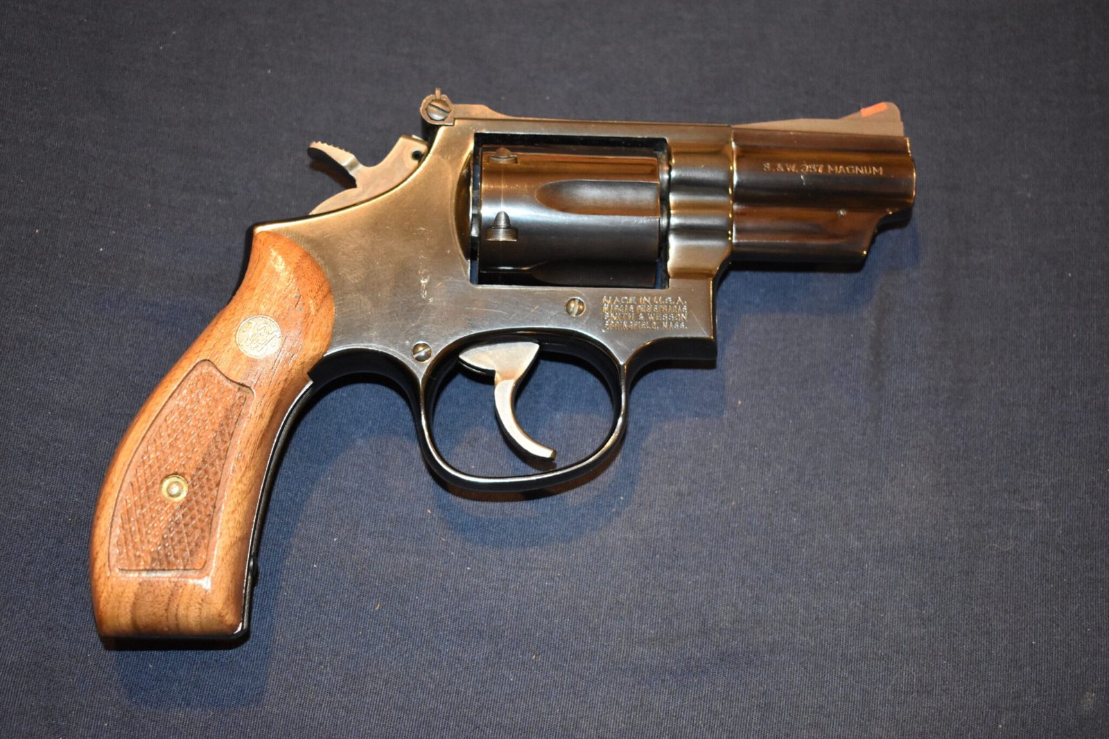 SMITH & WESSON K FRAME SQUARE BUTT FACTORY MAGNA GRIPS KRBM8 - Image 7