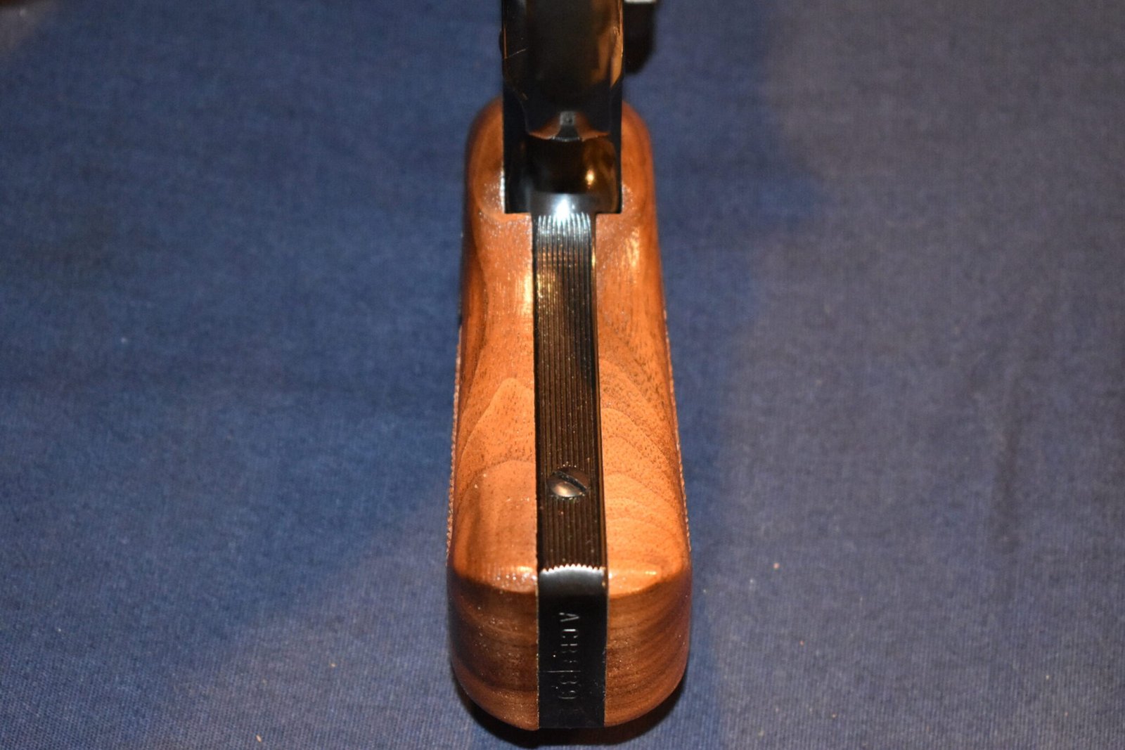 SMITH & WESSON K FRAME SQUARE BUTT FACTORY MAGNA GRIPS KRBM8 - Image 8