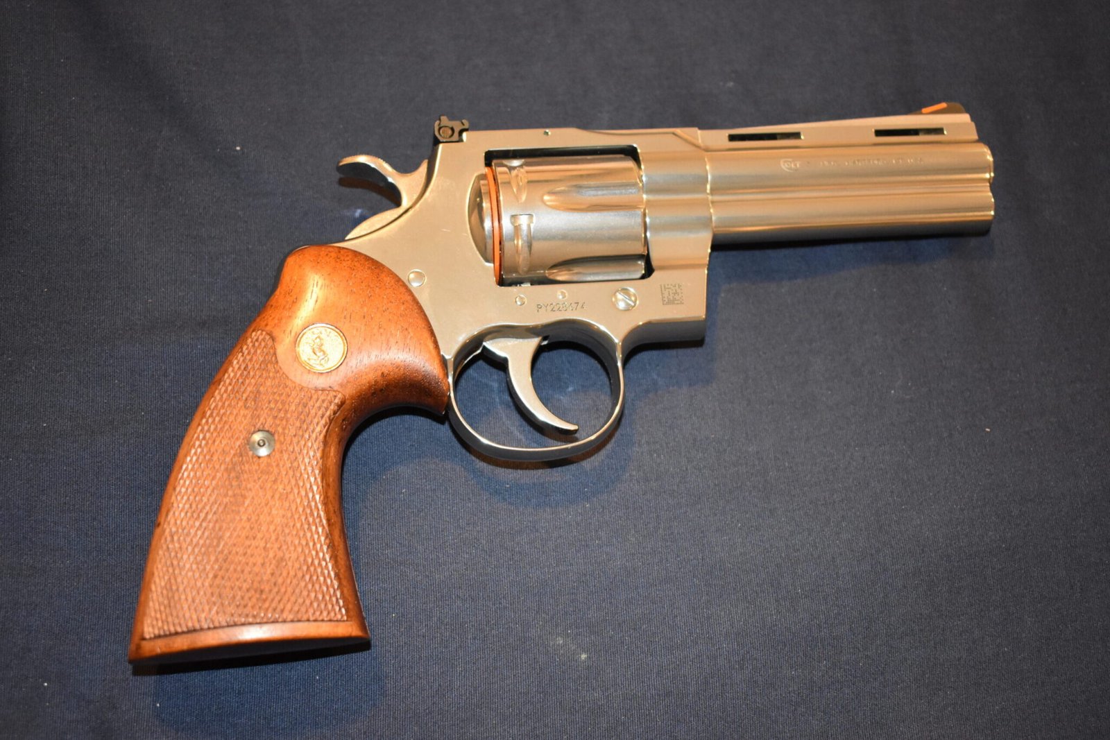 COLT FACTORY I FRAME TARGET GRIPS FOR A COLT PYTHON CPT4 - Image 7