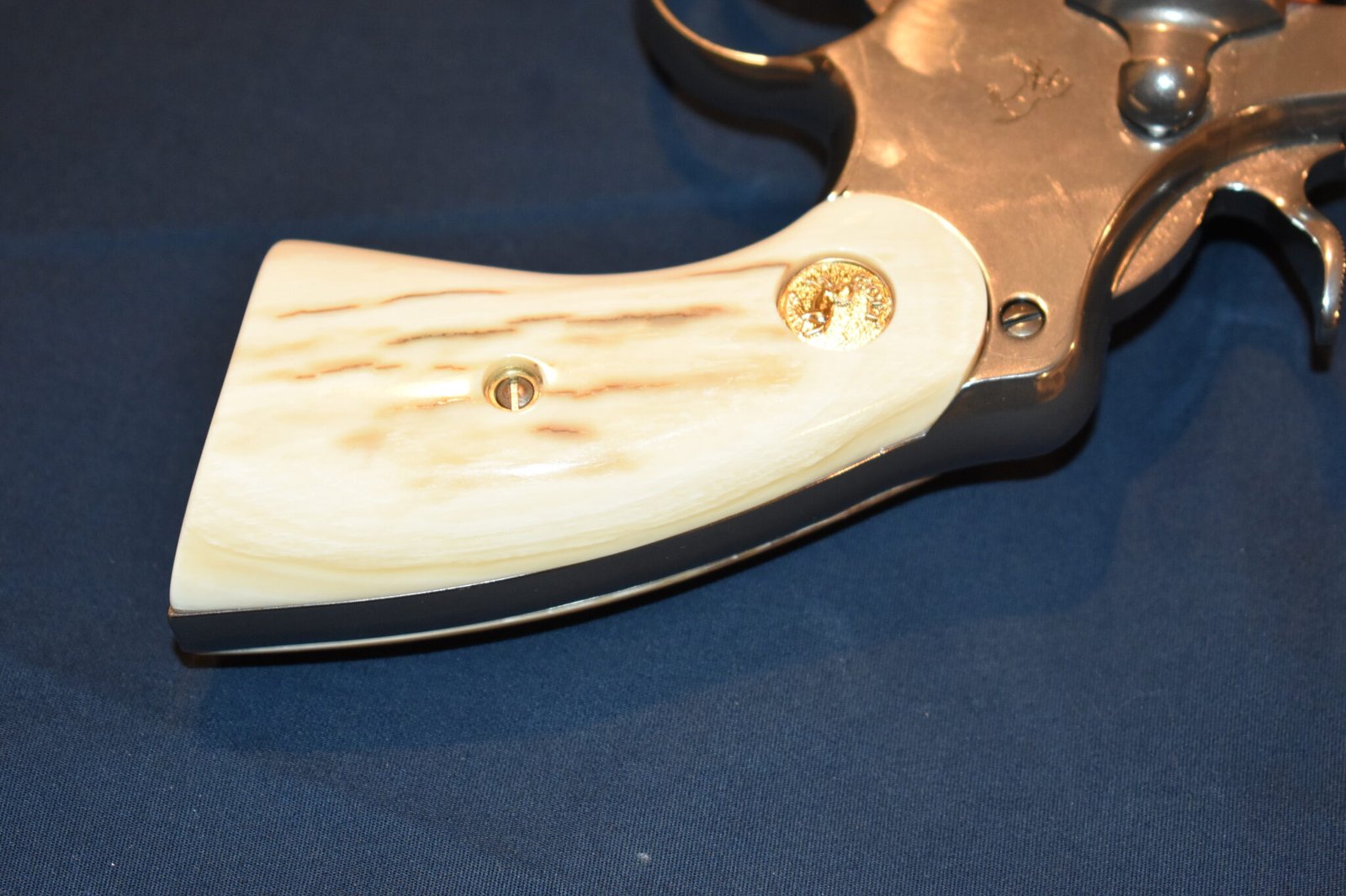 COLT PYTHON / OFFICER'S MODEL MATCH MAMMOTH IVORY GRIPS PMI4 - Image 5