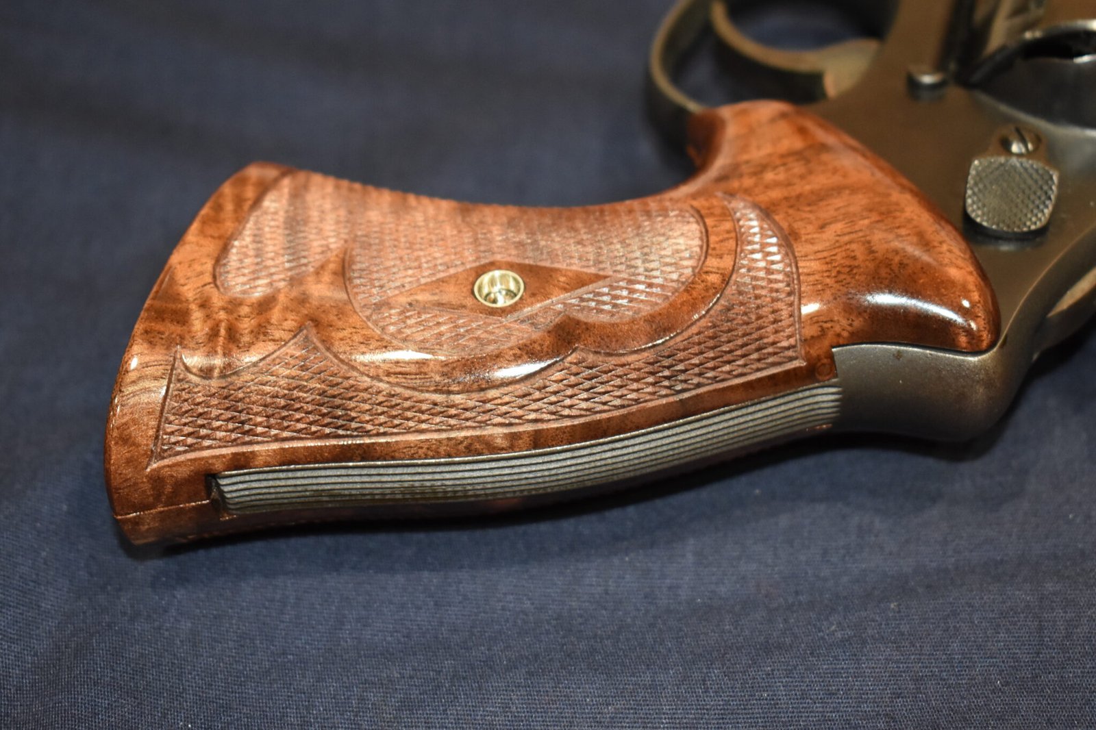 KEITH BROWN CUSTOM SMITH & WESSON N FRAME "ROPER" GRIPS KBNR46 - Image 5