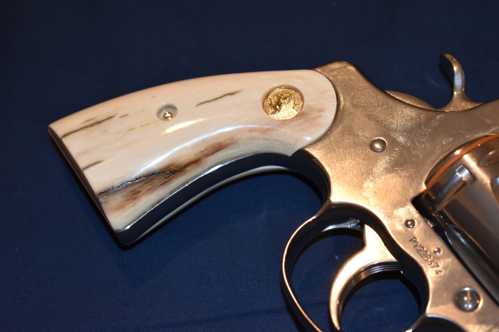 COLT PYTHON / OFFICER'S MODEL MATCH MAMMOTH IVORY GRIPS PMI4 - Image 11