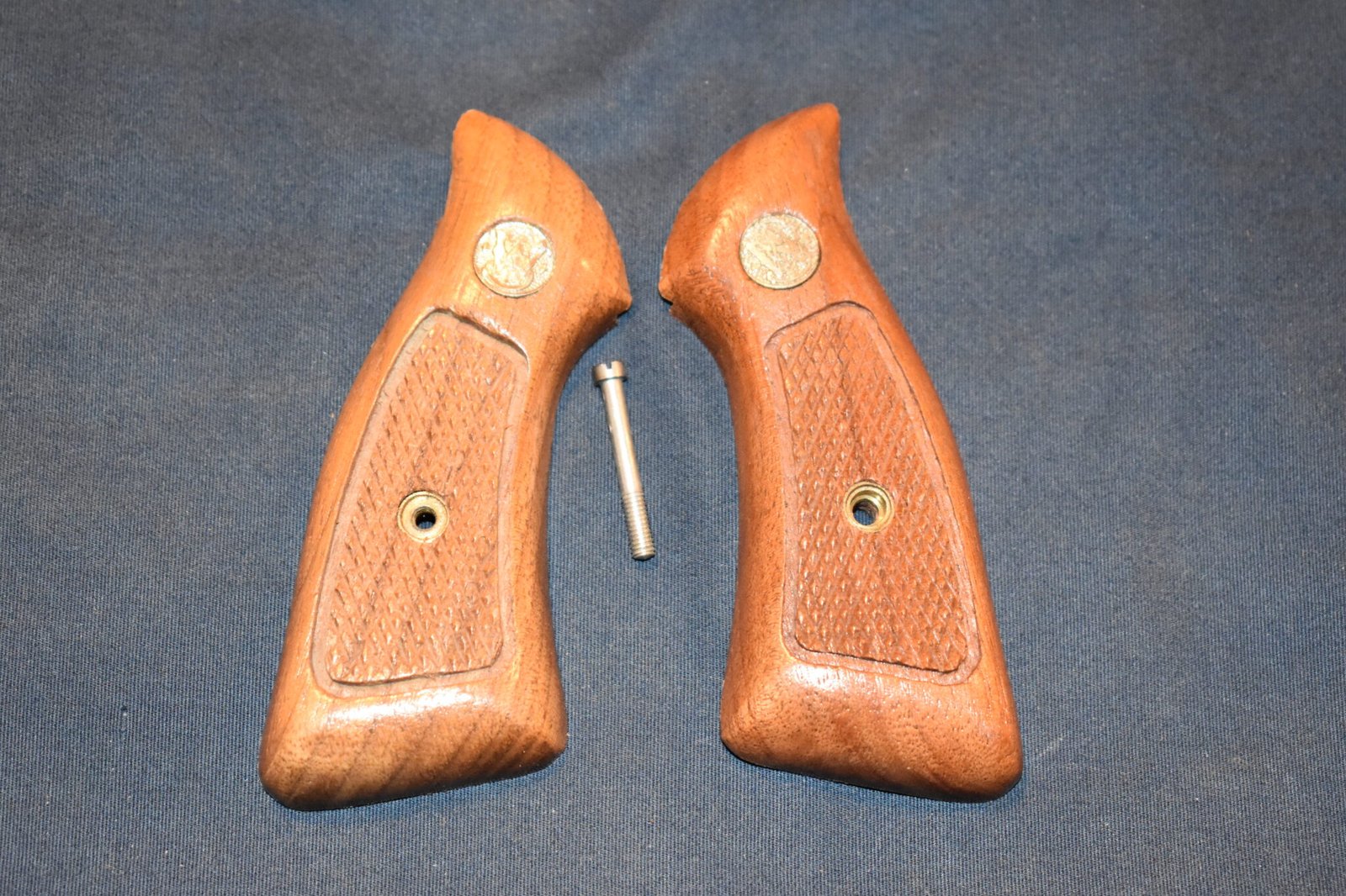 SMITH & WESSON J FRAME GRIPS JSQM3