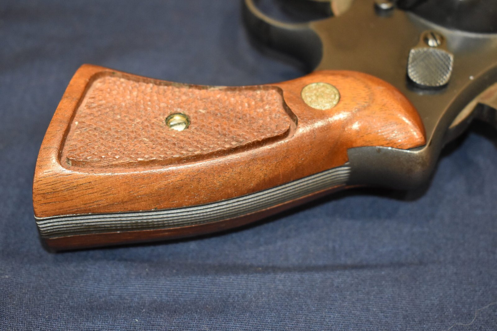 SMITH & WESSON N FRAME MAGNA GRIPS SWNM9 - Image 9