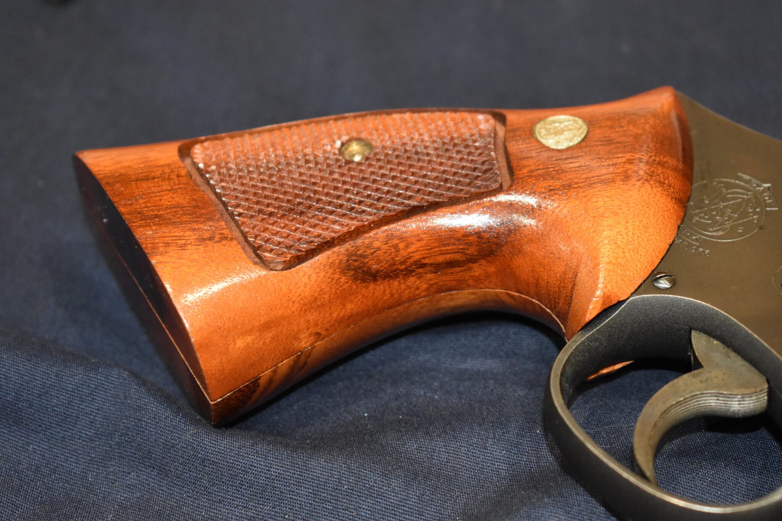 SMITH & WESSON FACTORY N FRAME TARGET GRIPS NT64 - Image 11
