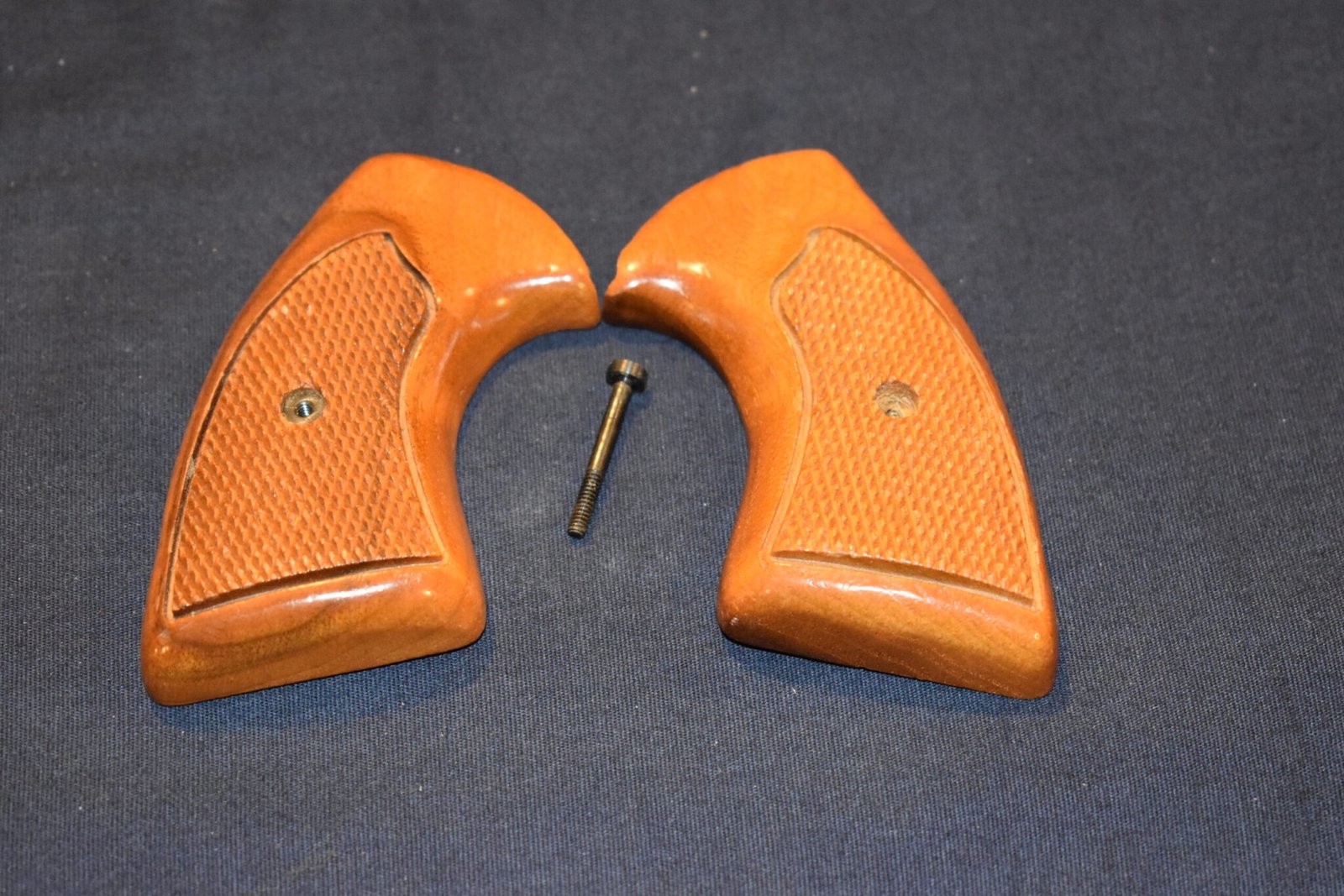 COLT DETECTIVE 3RD ISSUE FACTORY GRIP CDF1 - Image 2