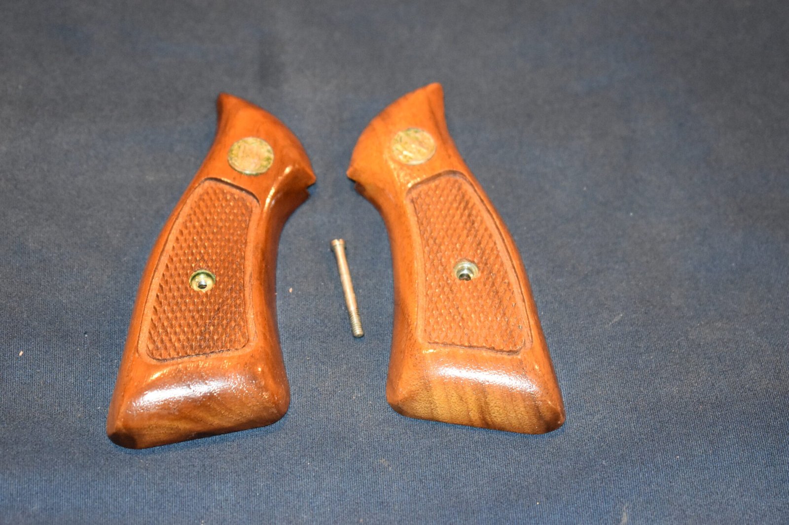 SMITH & WESSON J FRAME GRIPS JSQM5 - Image 2