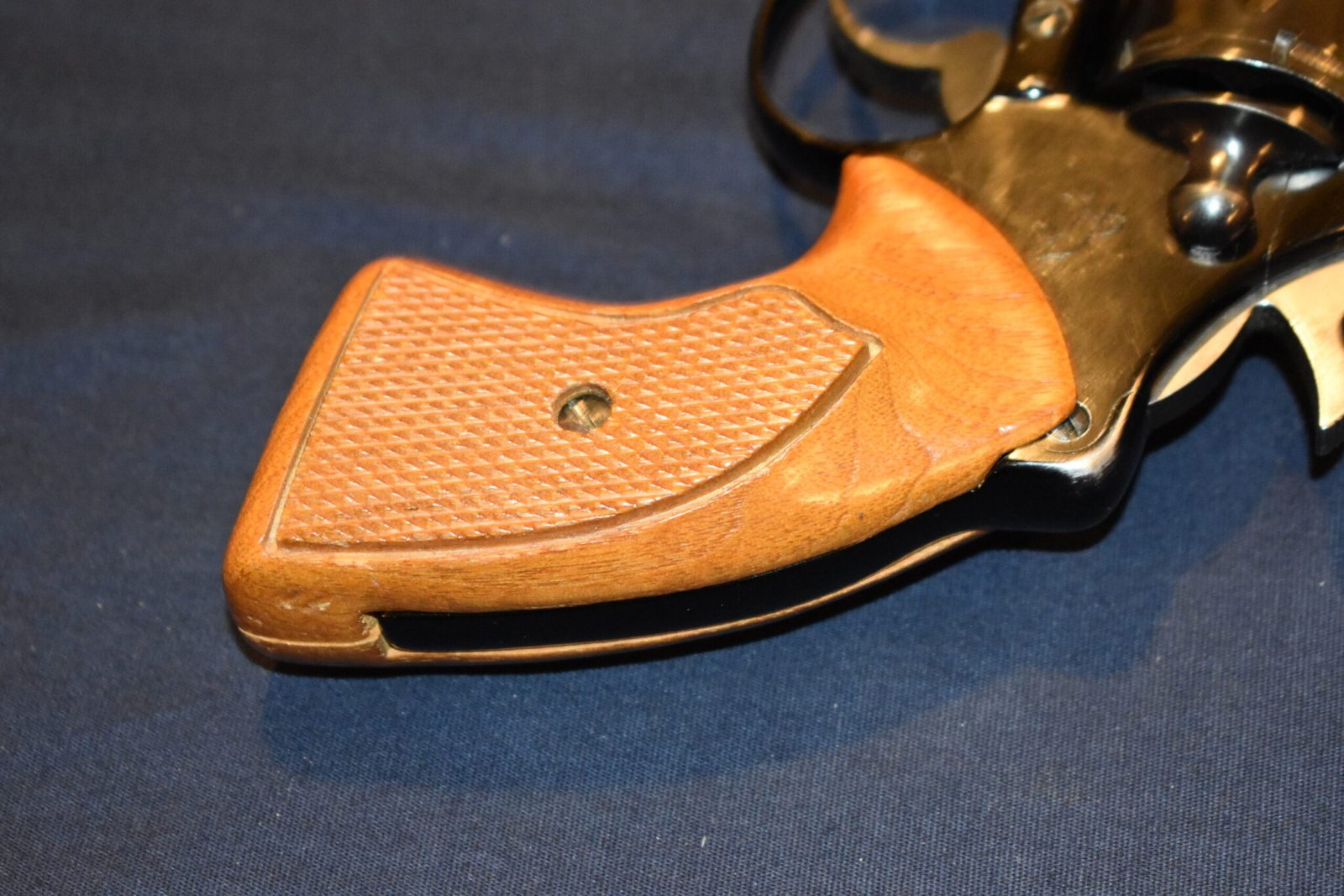 COLT DETECTIVE 3RD ISSUE FACTORY GRIP CDF1 - Image 5