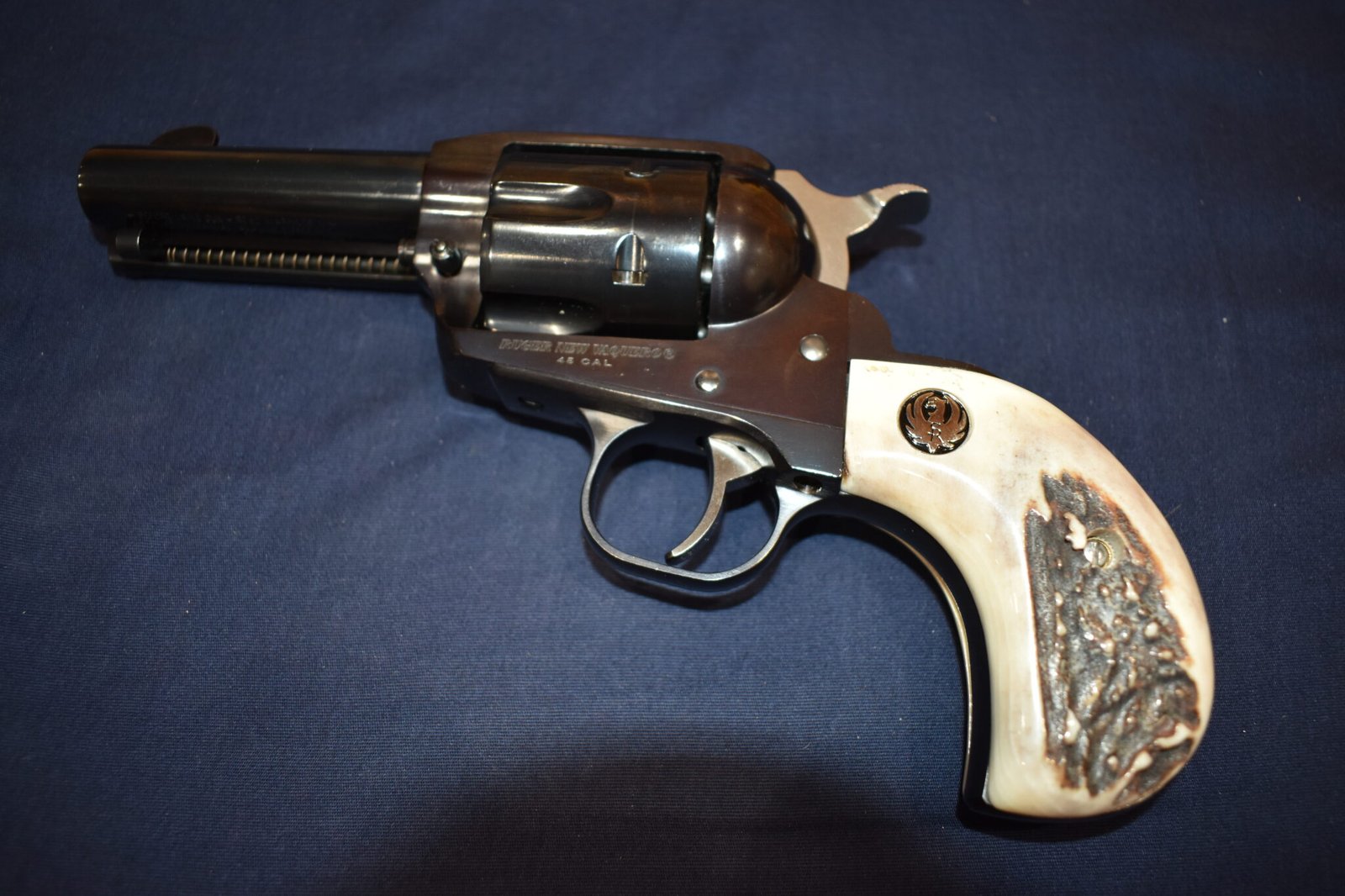 RUGER BIRDS HEAD SAMBAR STAG GRIPS RBHSS7 - Image 4