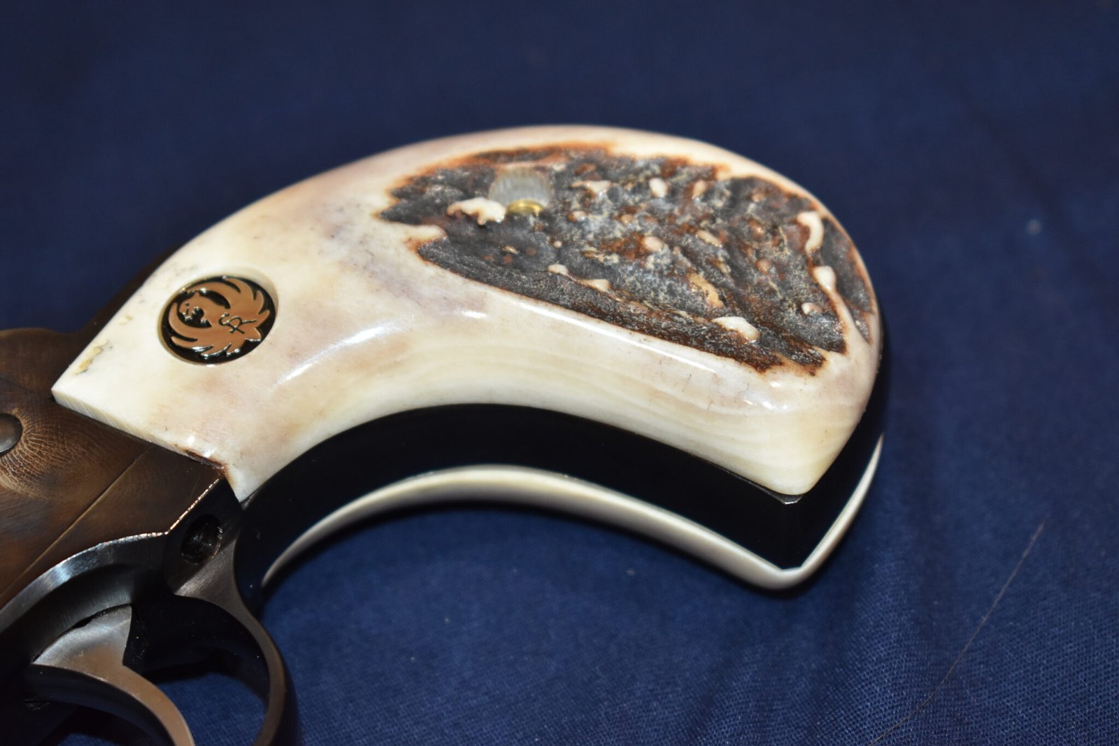 RUGER BIRDS HEAD SAMBAR STAG GRIPS RBHSS7 - Image 12