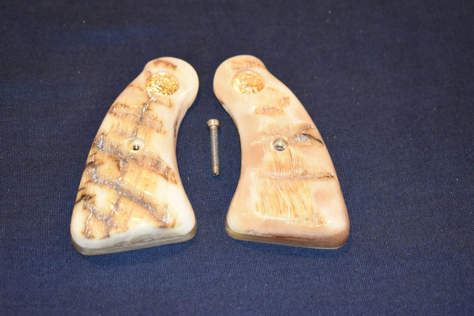 COLT DETECTIVE / DIAMONDBACK RAMS HORN GRIPS CDRH1 - Image 2