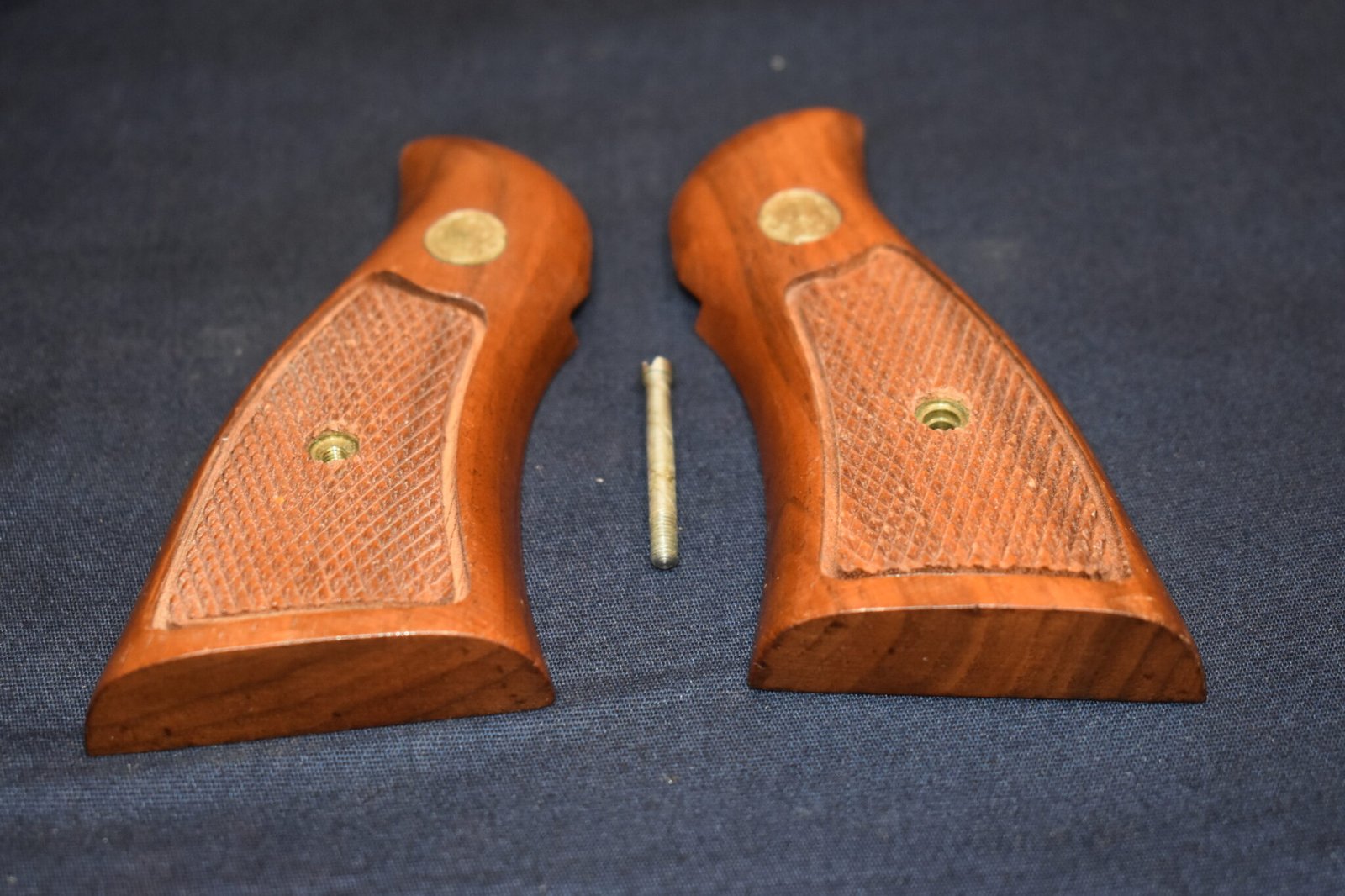 SMITH & WESSON N FRAME MAGNA GRIPS SWNM11 - Image 2