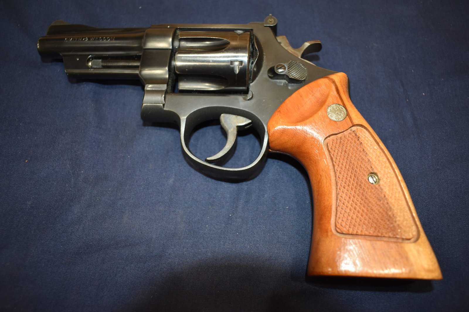 SMITH & WESSON FACTORY N FRAME TARGET GRIPS NT66 - Image 4