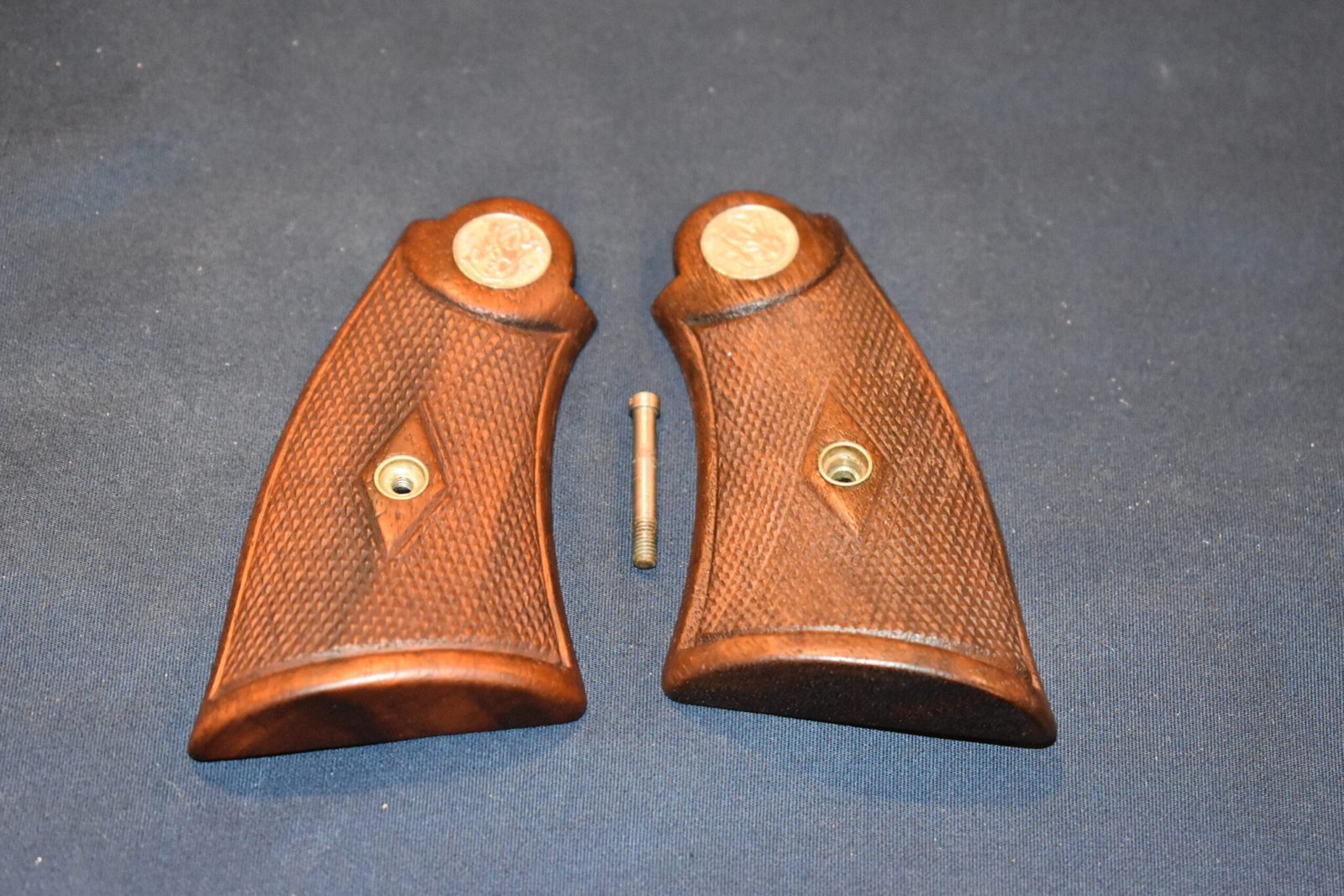 SMITH & WESSON PRE-WAR N FRAME SERVICE GRIPS NPWS2 - Image 2