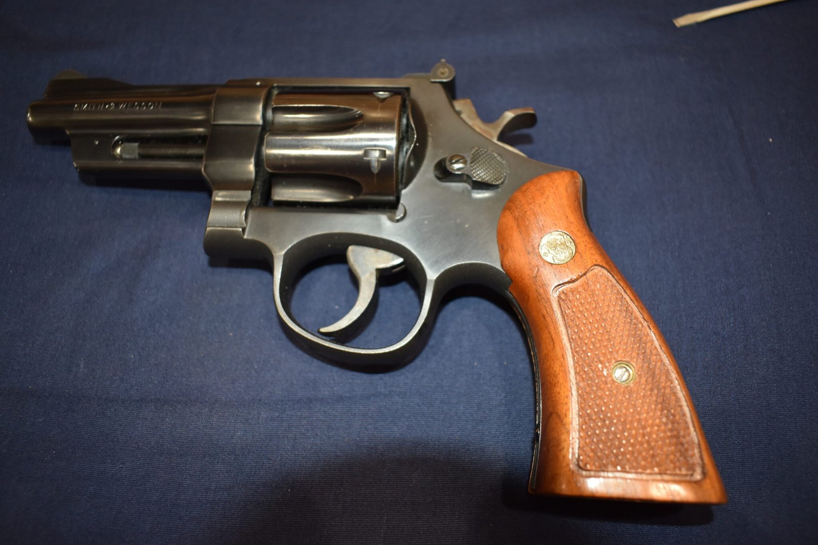 SMITH & WESSON N FRAME MAGNA GRIPS SWNM11 - Image 4