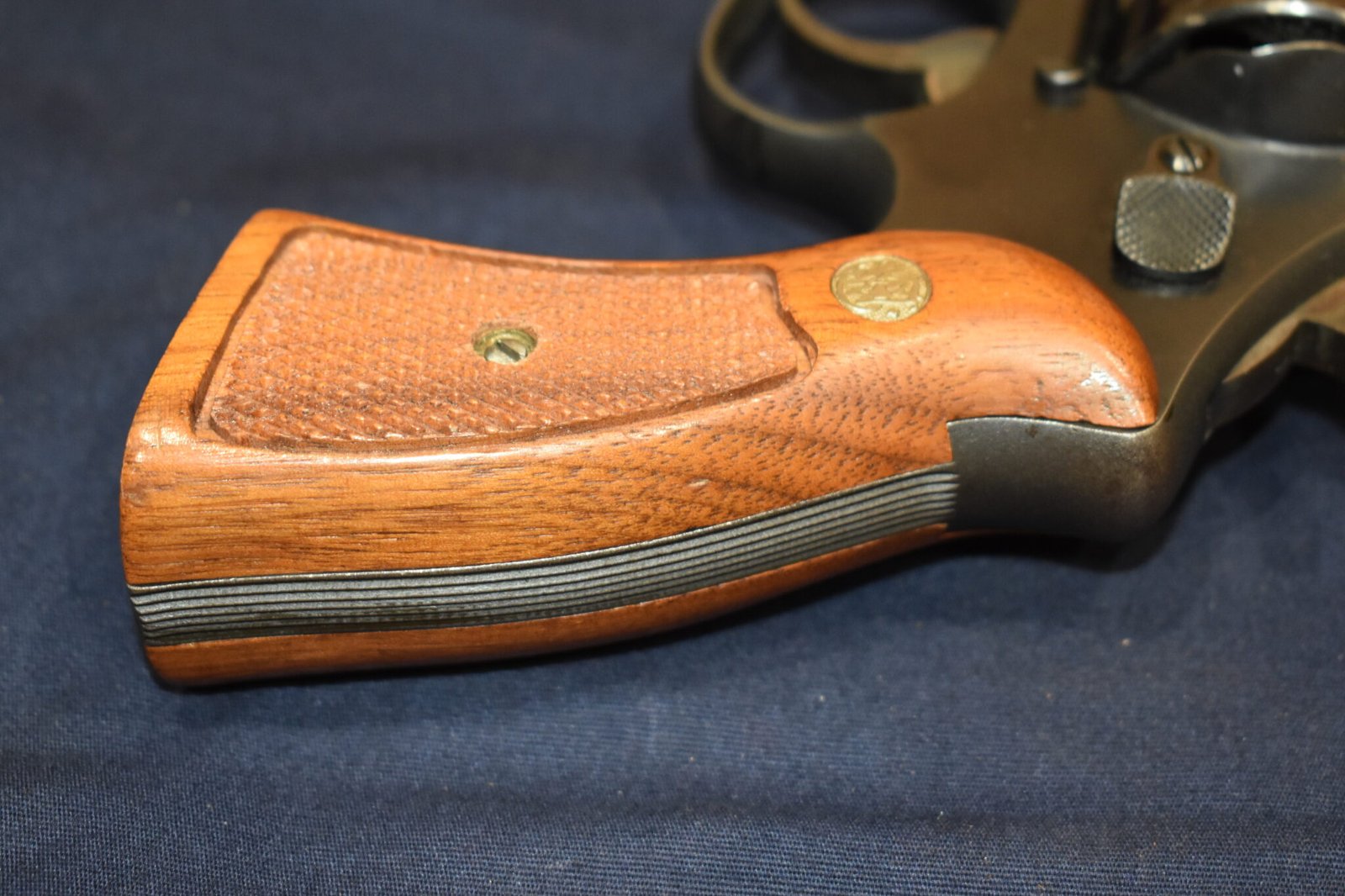 SMITH & WESSON N FRAME MAGNA GRIPS SWNM11 - Image 5