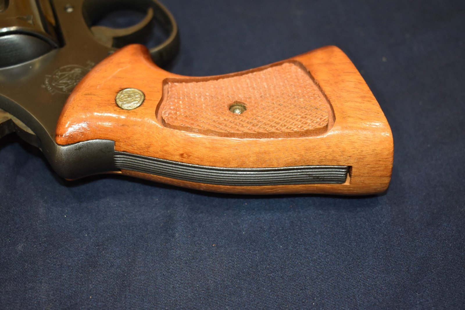 SMITH & WESSON FACTORY N FRAME TARGET GRIPS NT66 - Image 6