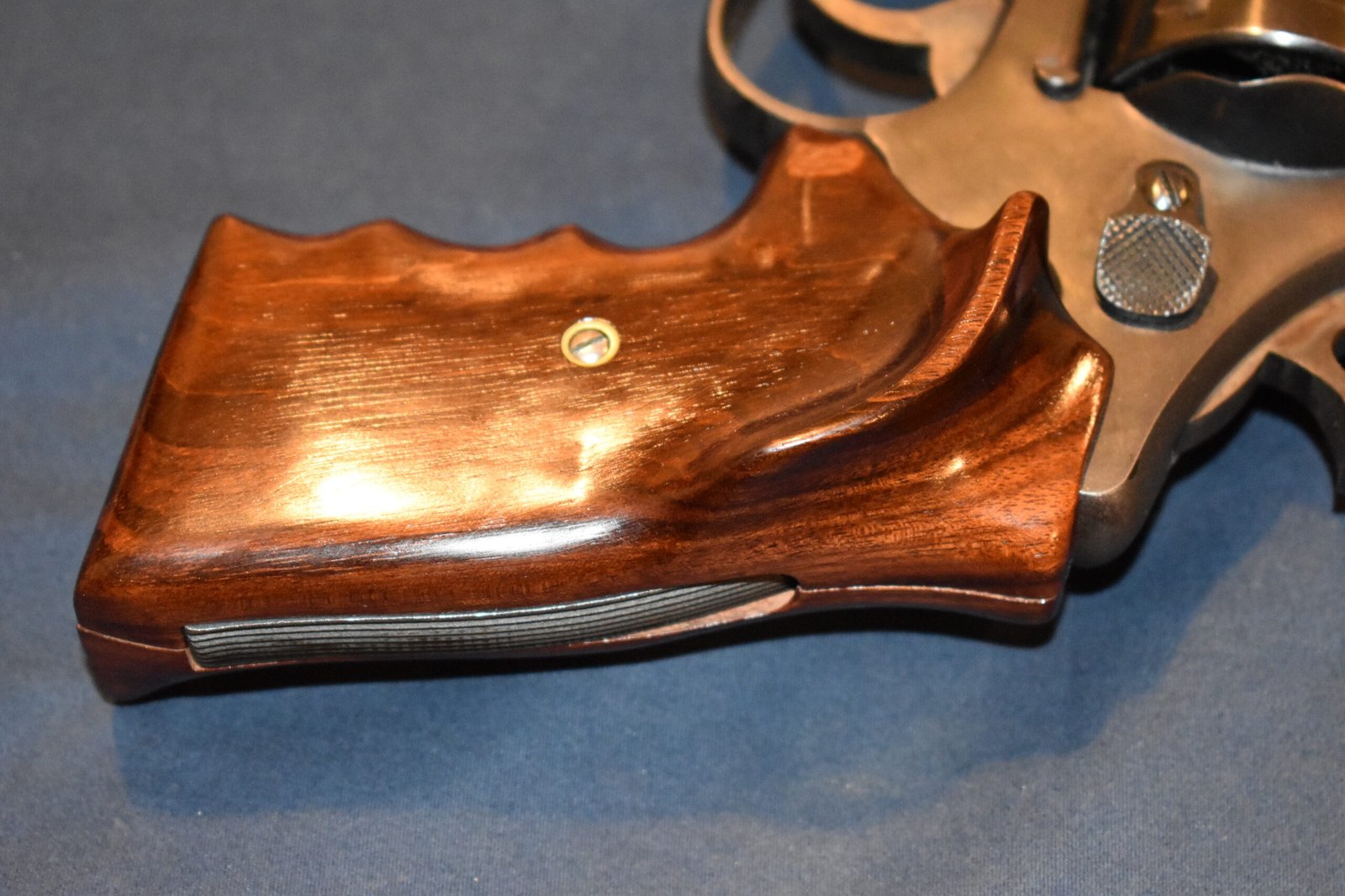 SMITH & WESSON N FRAME FUZZY FARRANT CUSTOM GRIPS SWNFF5 - Image 5