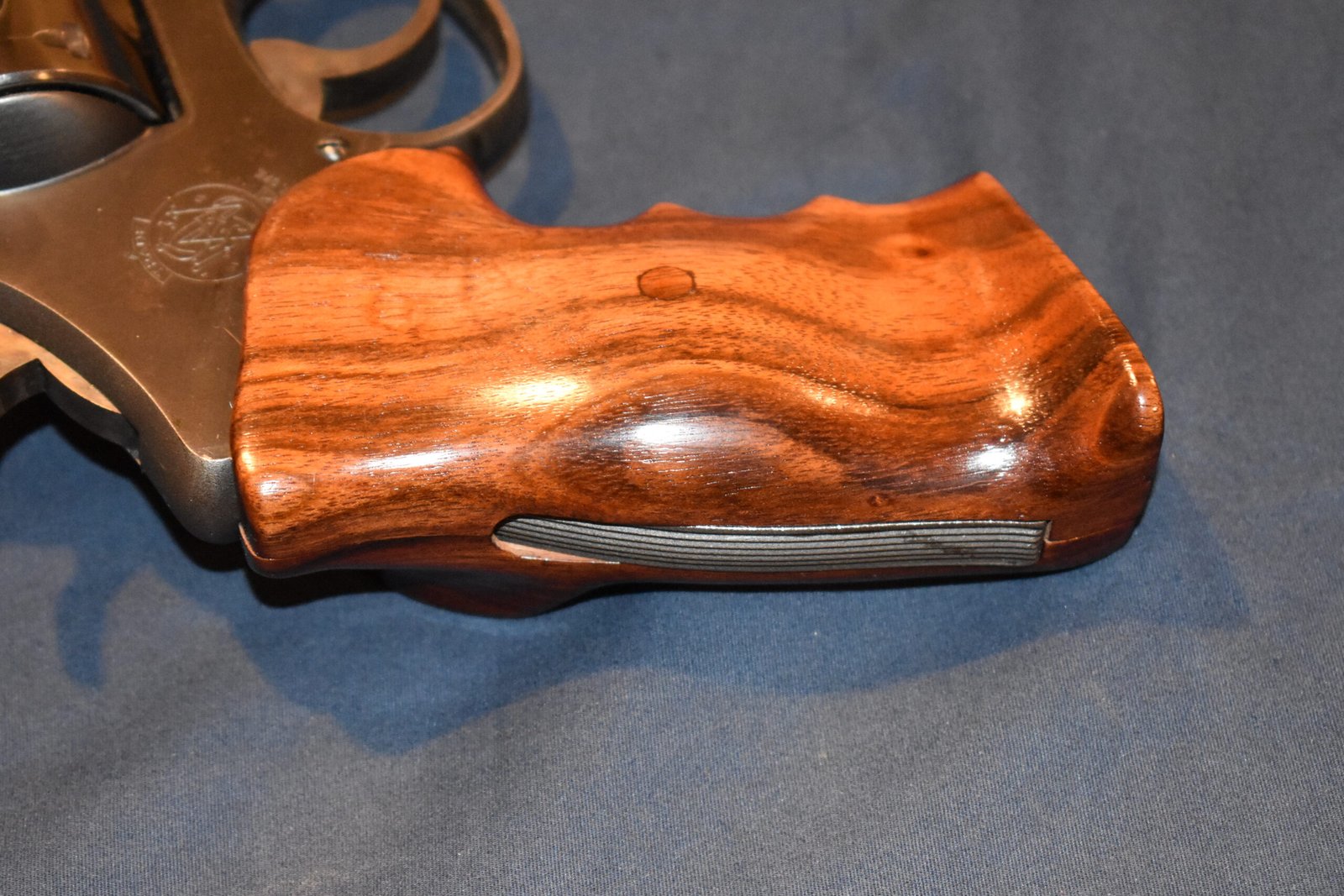 SMITH & WESSON N FRAME FUZZY FARRANT CUSTOM GRIPS SWNFF5 - Image 6