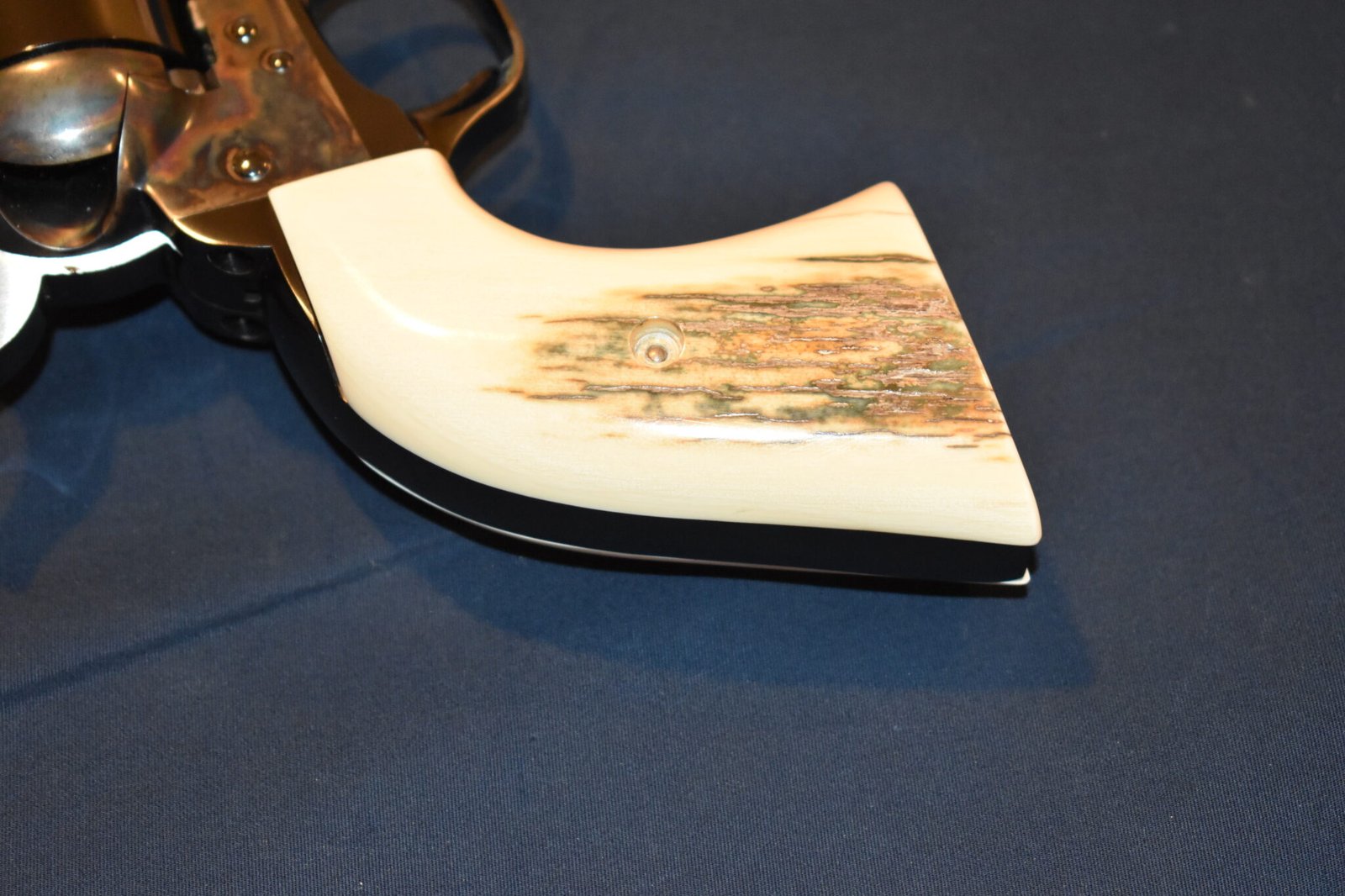 COLT SINGLE ACTION ARMY (S.A.A.) MAMMOTH IVORY GRIPS SAAMI8 - Image 6