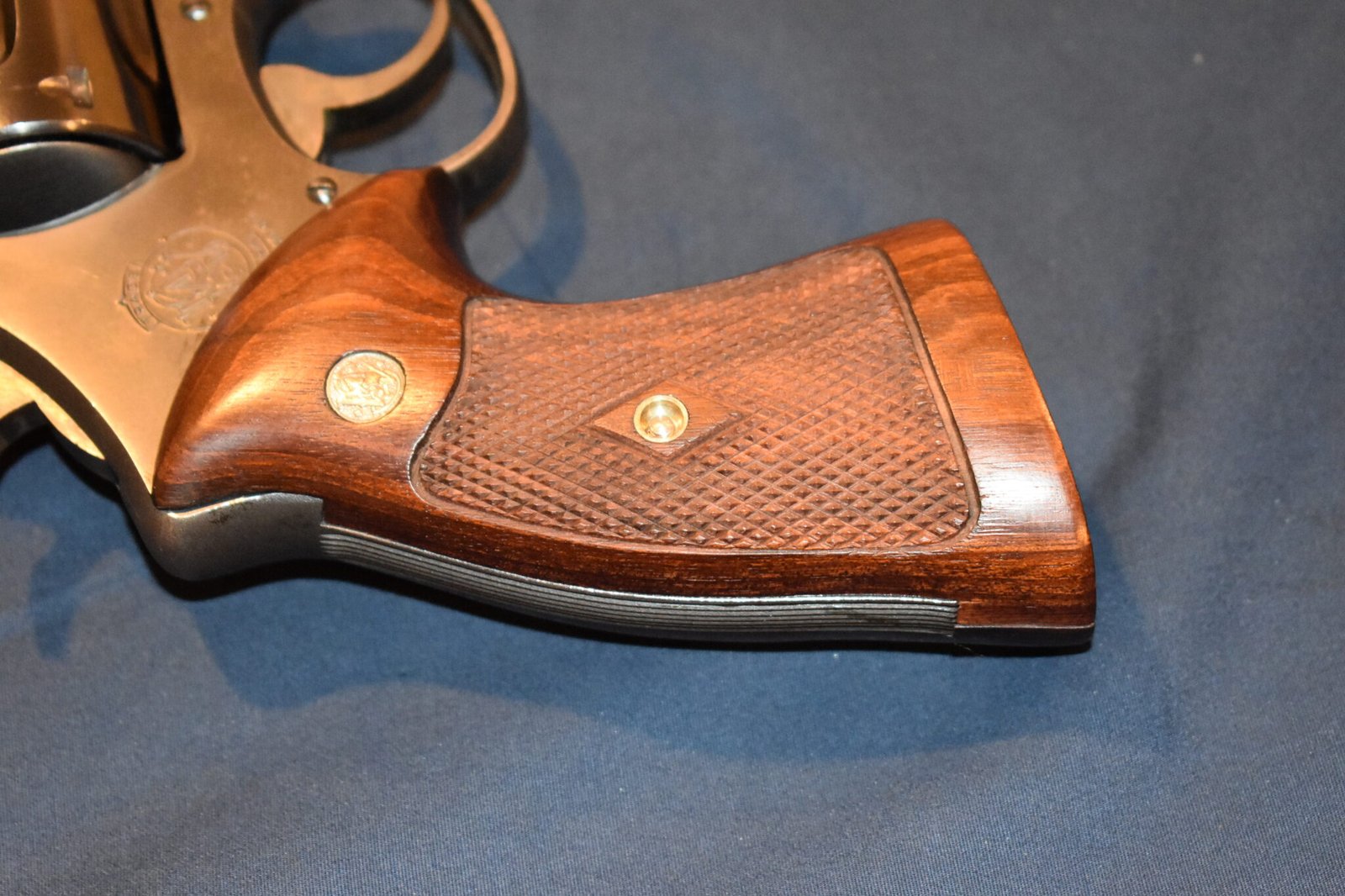 SMITH & WESSON N FRAME "COKE BOTTLE" GRIPS SWNCB6 - Image 6