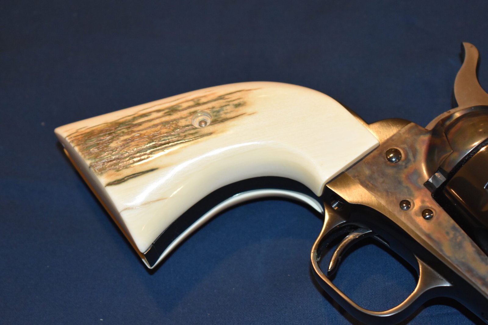 COLT SINGLE ACTION ARMY (S.A.A.) MAMMOTH IVORY GRIPS SAAMI8 - Image 10