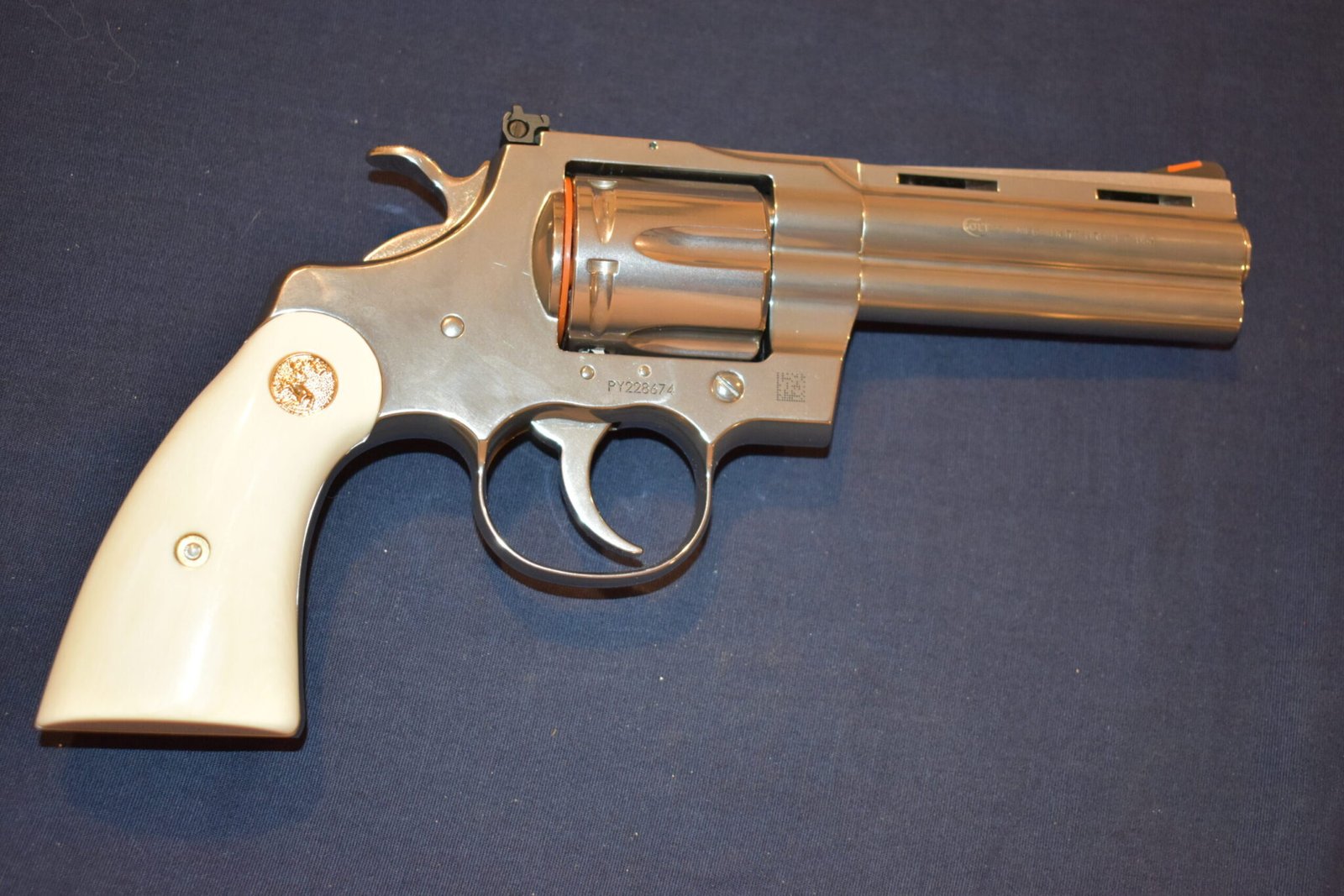 COLT I FRAME IVORY SERVICE GRIPS FOR A COLT PYTHON PI5 (OHIO RESIDENTS ONLY) - Image 7